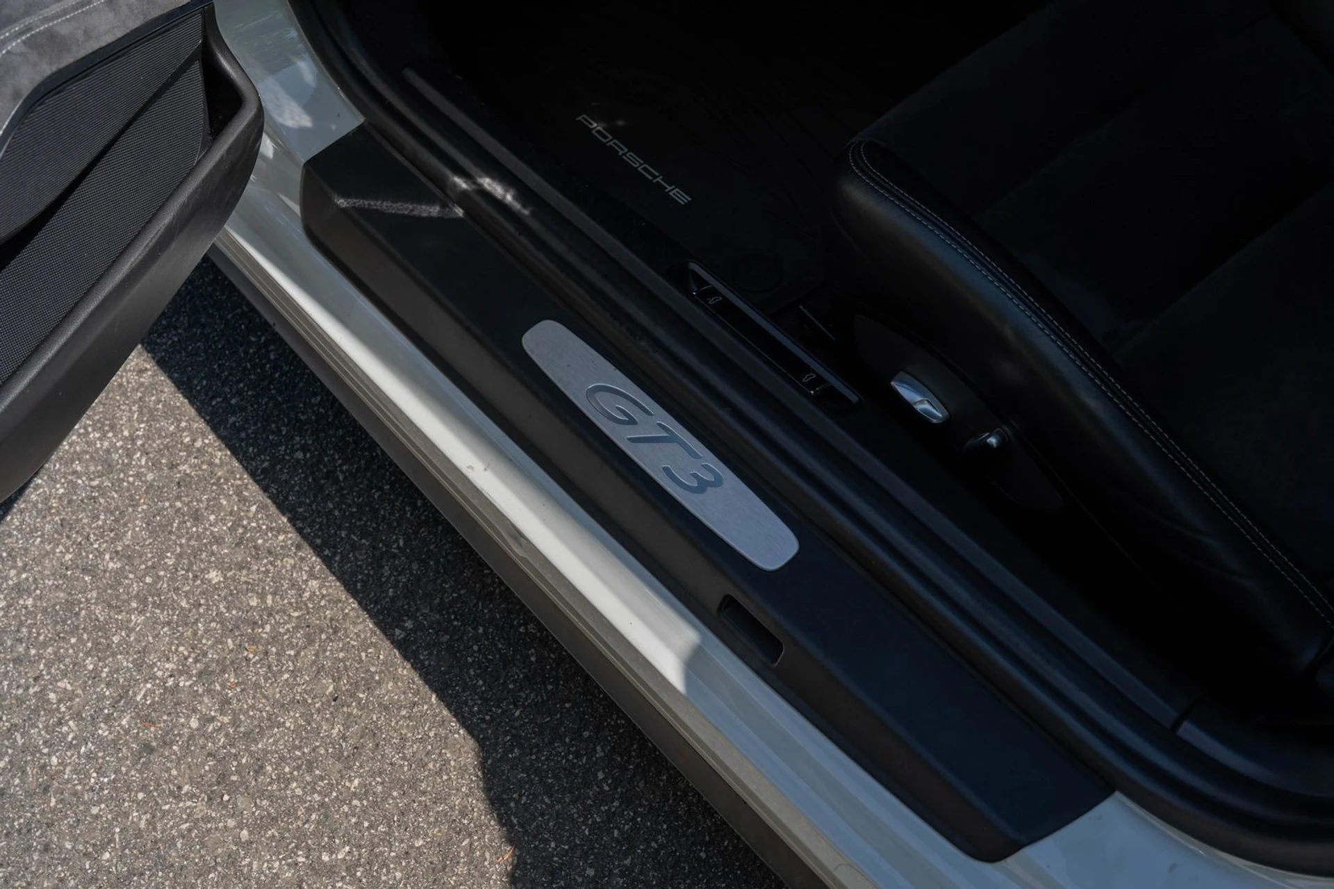 mph021_2621572648_4b9238a1748306724b20f8f5554c2401_03f2e1c9b3