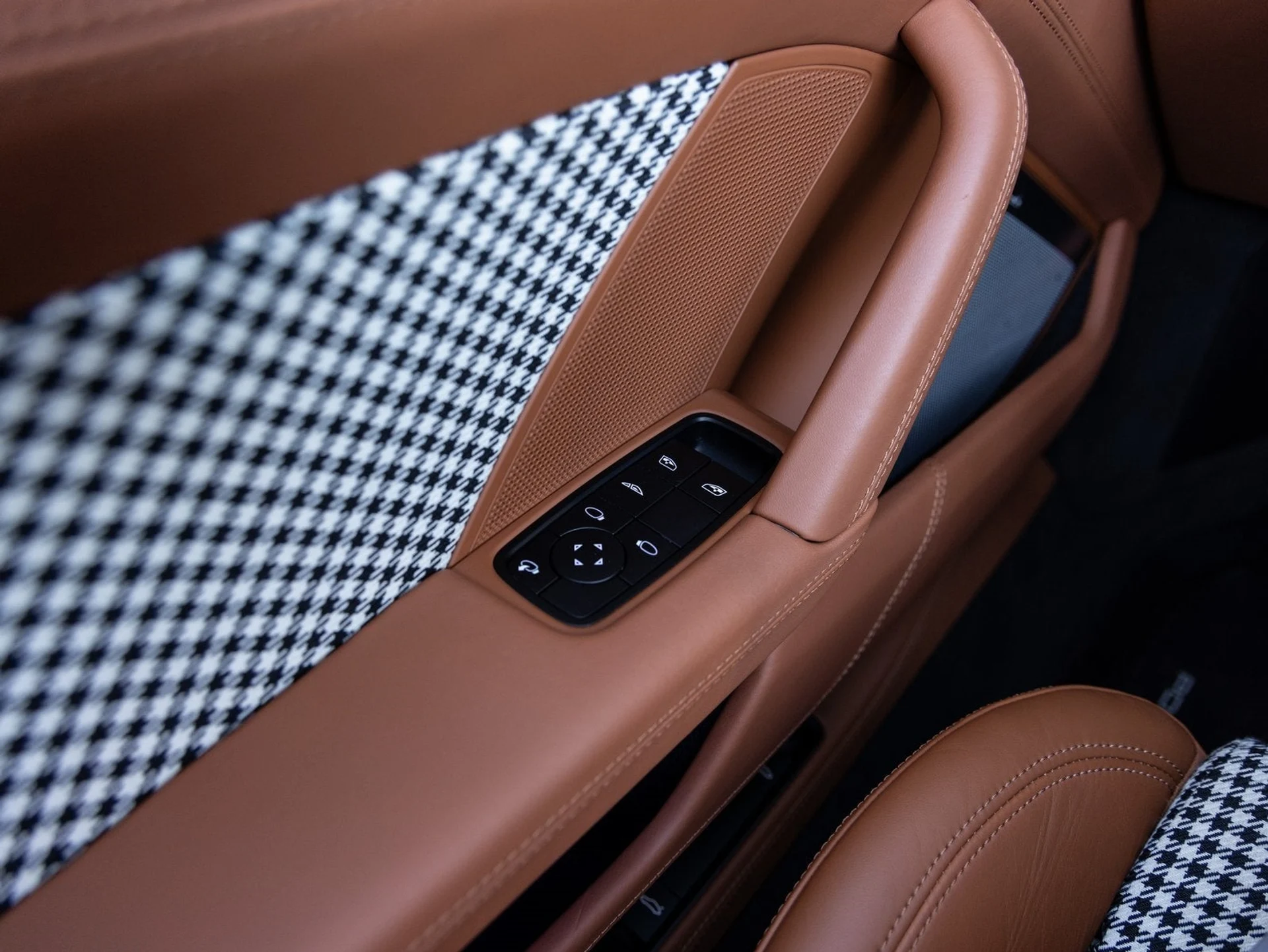 mph021_2636050159_22_59273e5770