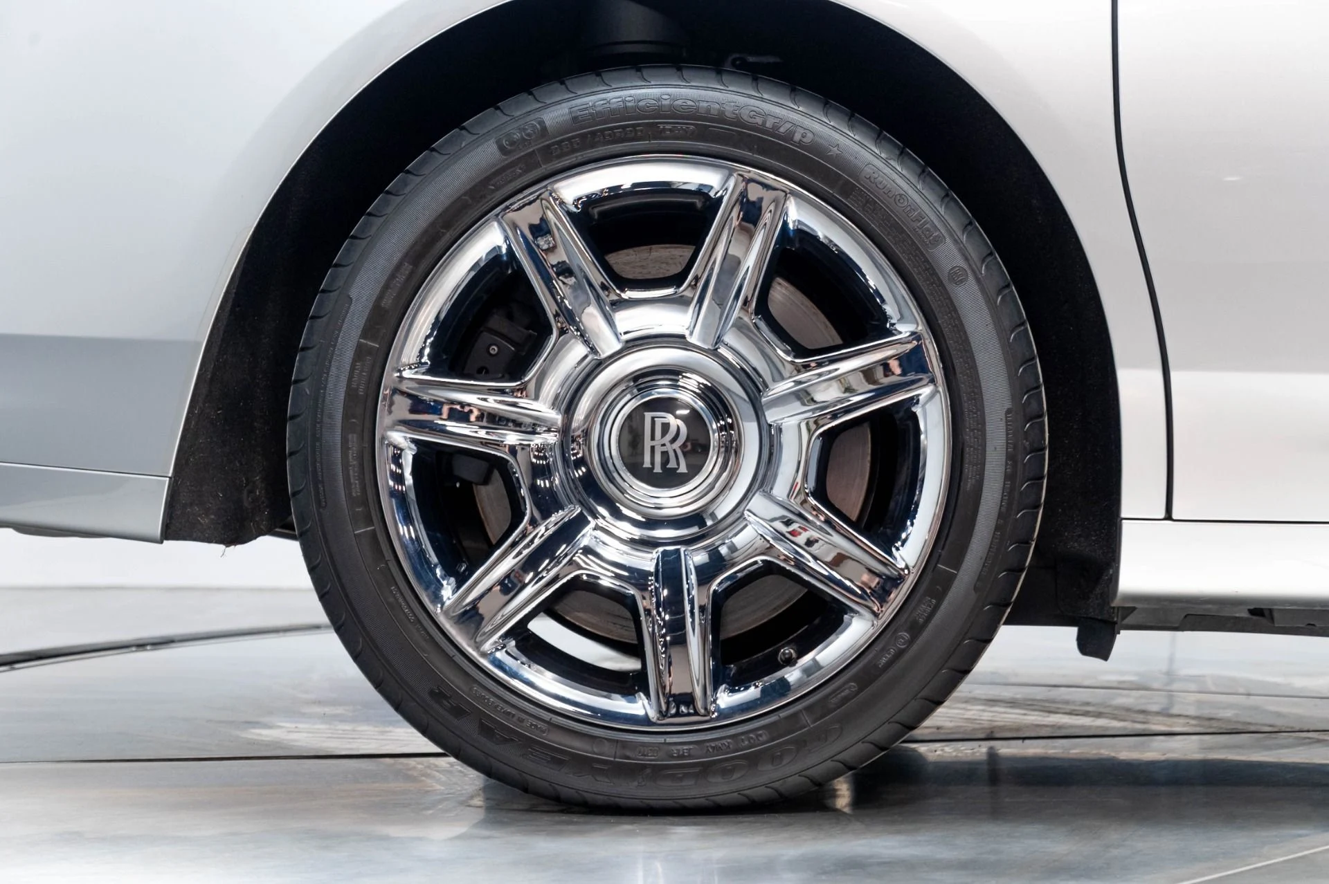 mph021_2641680072_Used_2012_Rolls_Royce_Ghost_1778014944_410b2da162