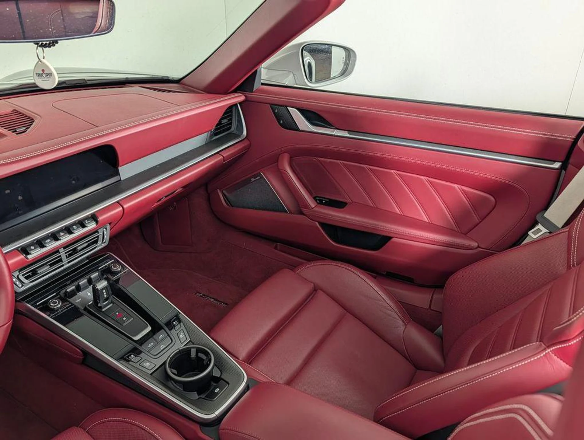 mph021_2643131593_hv_XGH_Xfvwh0_Kdy_R_Kik_Q89_Pw2qg_Q_def5eda61b