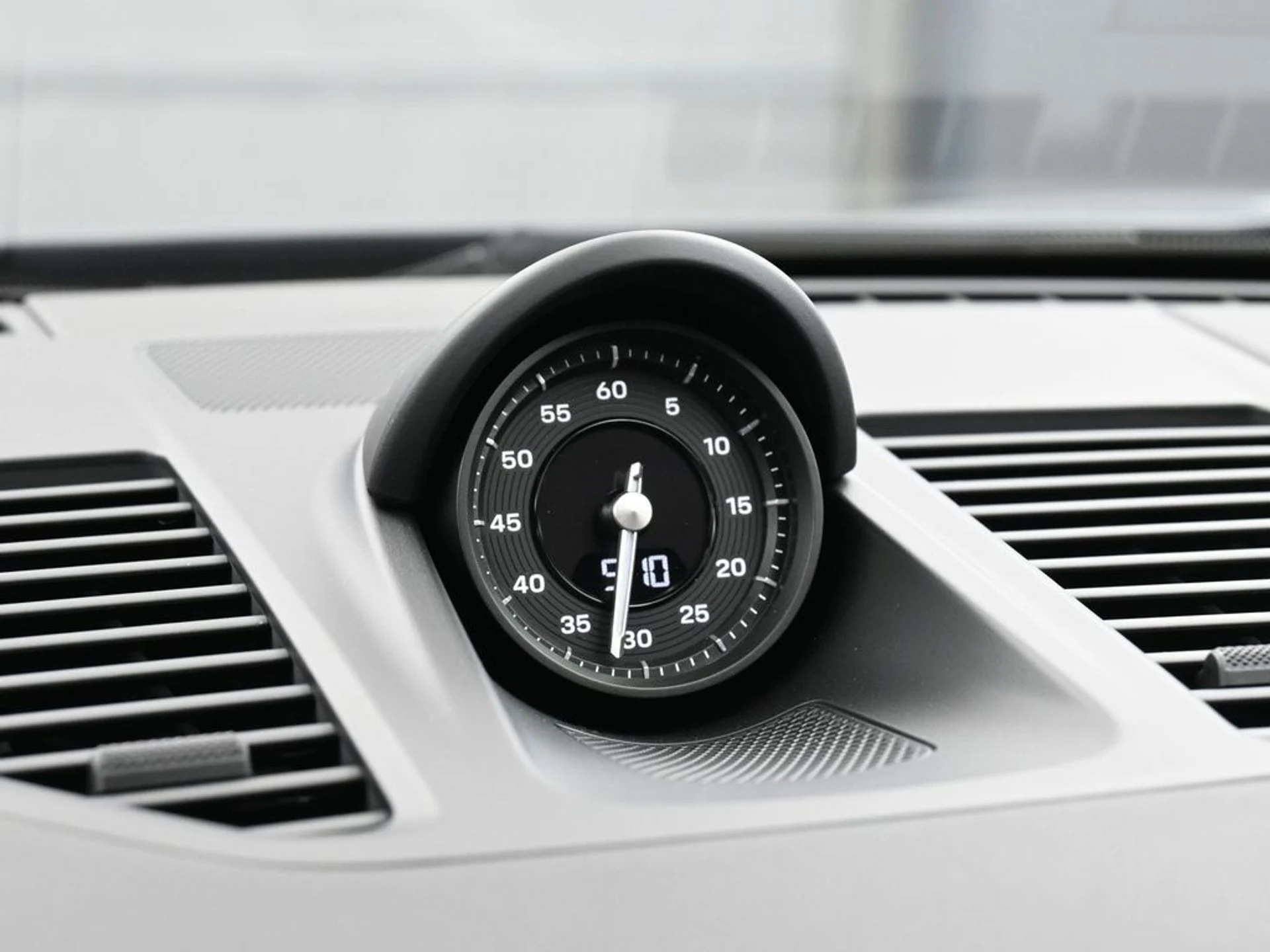 mph021_2655553_image_21_96b568e2ee