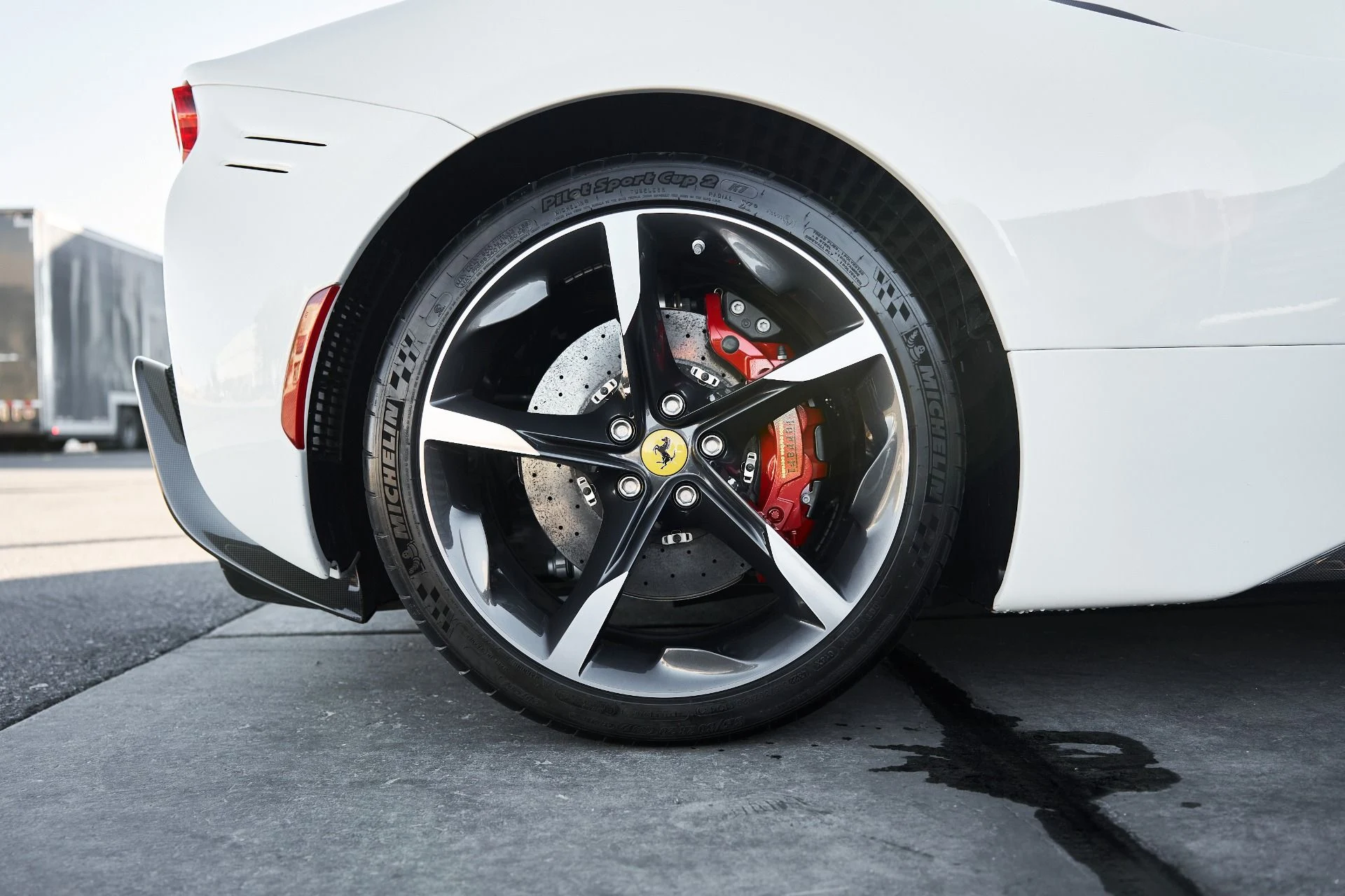 mph021_2659038962_Used_2023_Ferrari_SF_90_Stradale_Base_1762650946_8cfbcc3d99