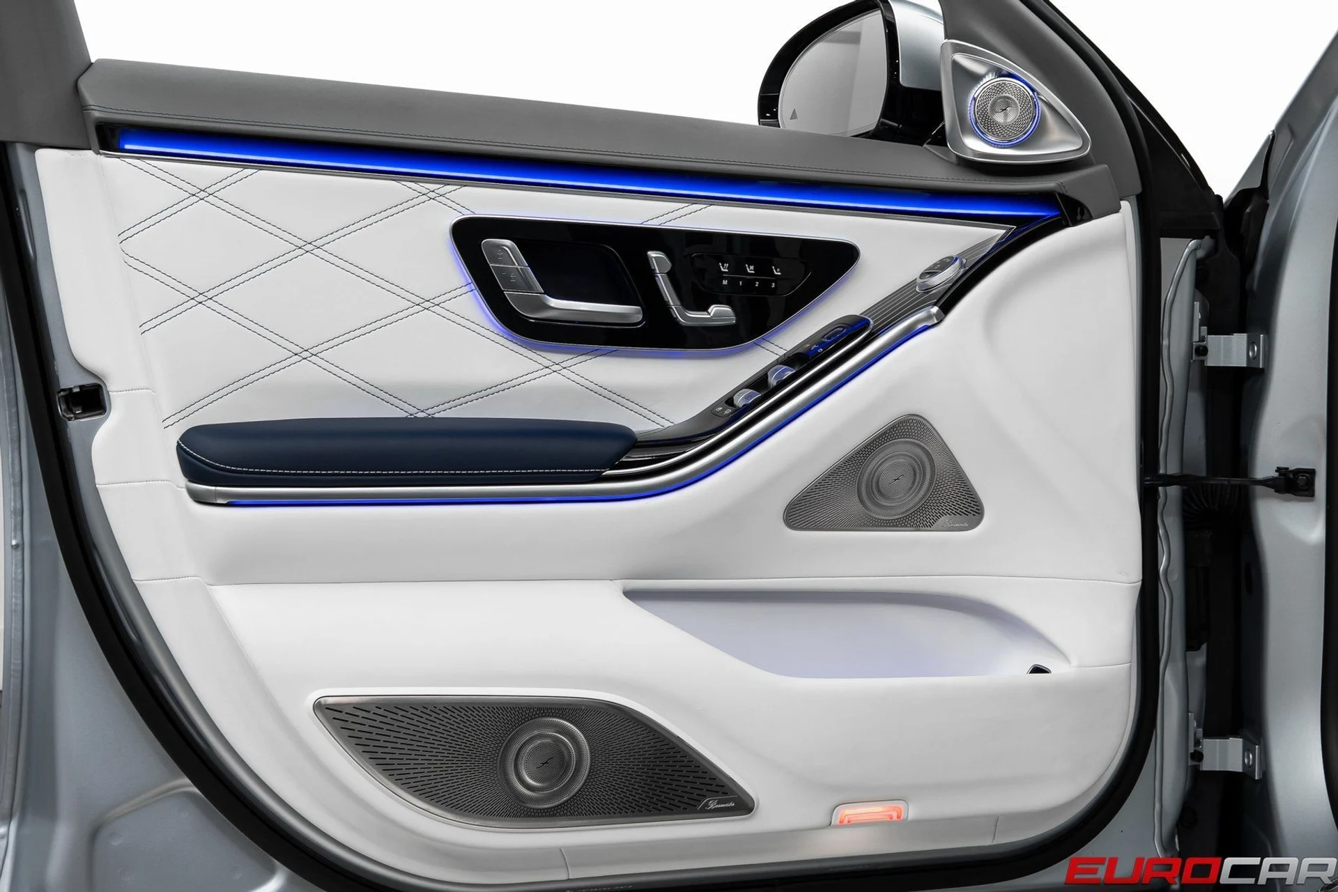 mph021_2663970147_image_22_c2bb07311e