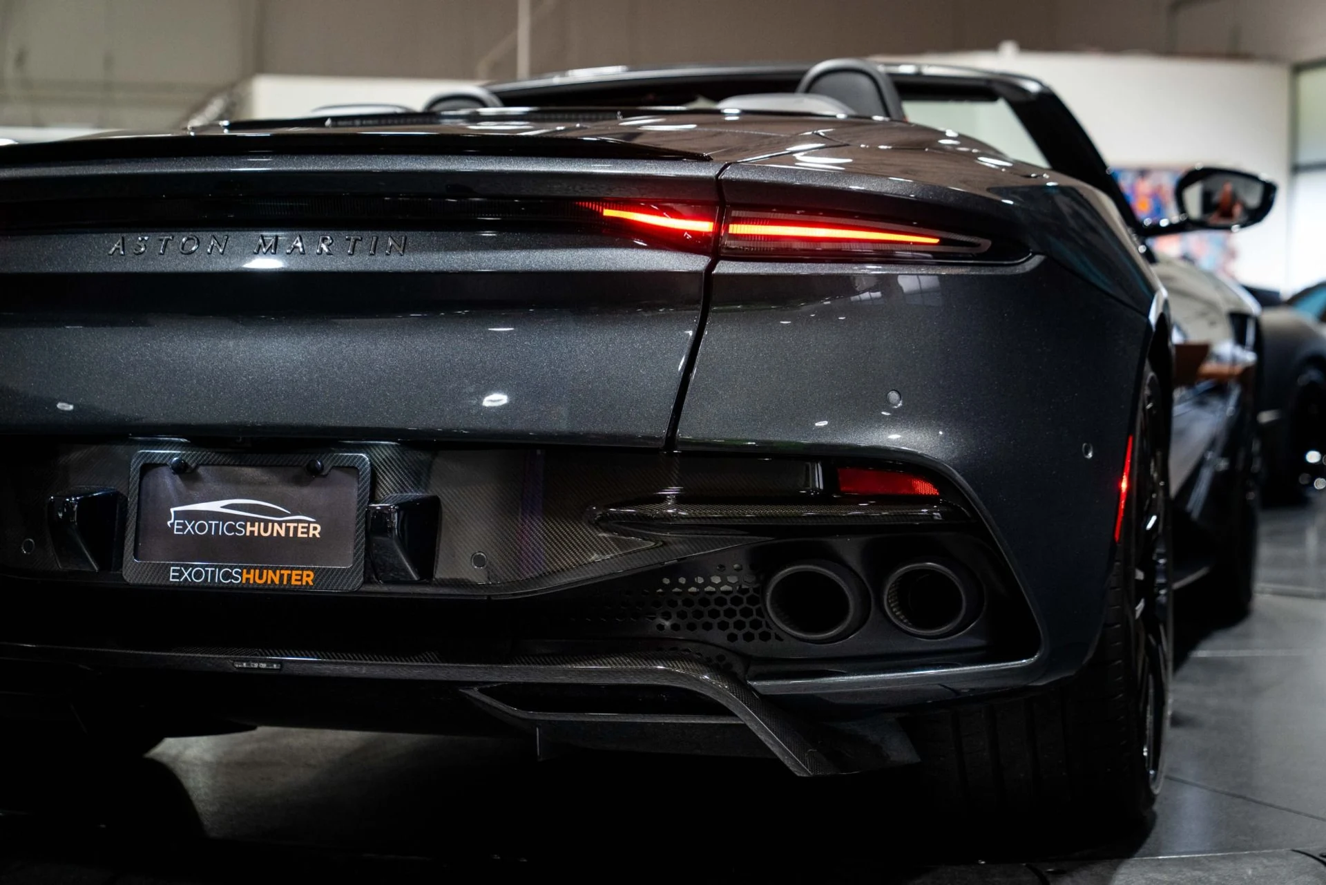 mph021_2666210095_Used_2020_Aston_Martin_DBS_Superleggera_1767994739_ccd67cefa1