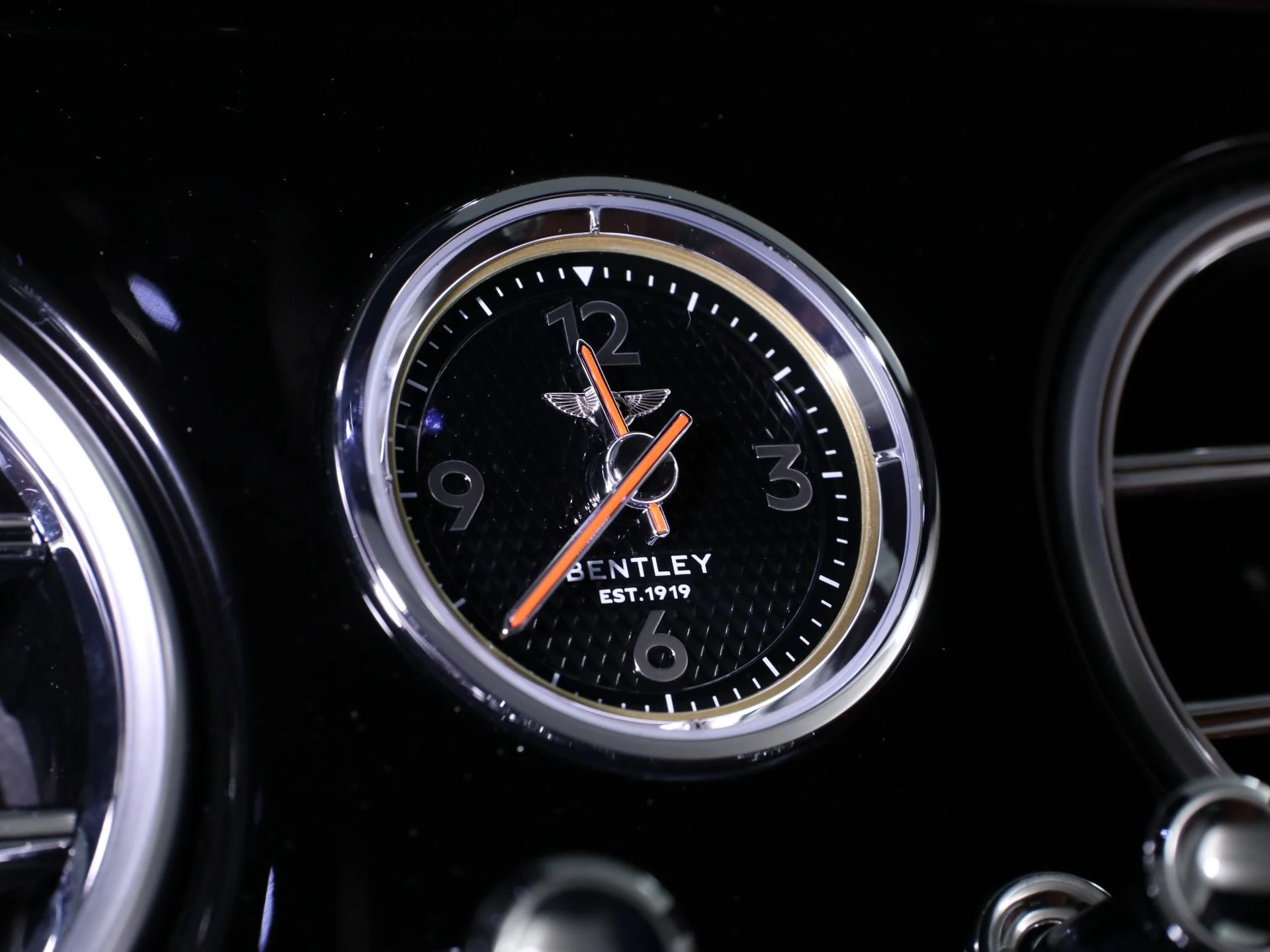 mph021_267156538_New_2025_Bentley_Continental_GTC_Speed_1757962919_20f5376f71