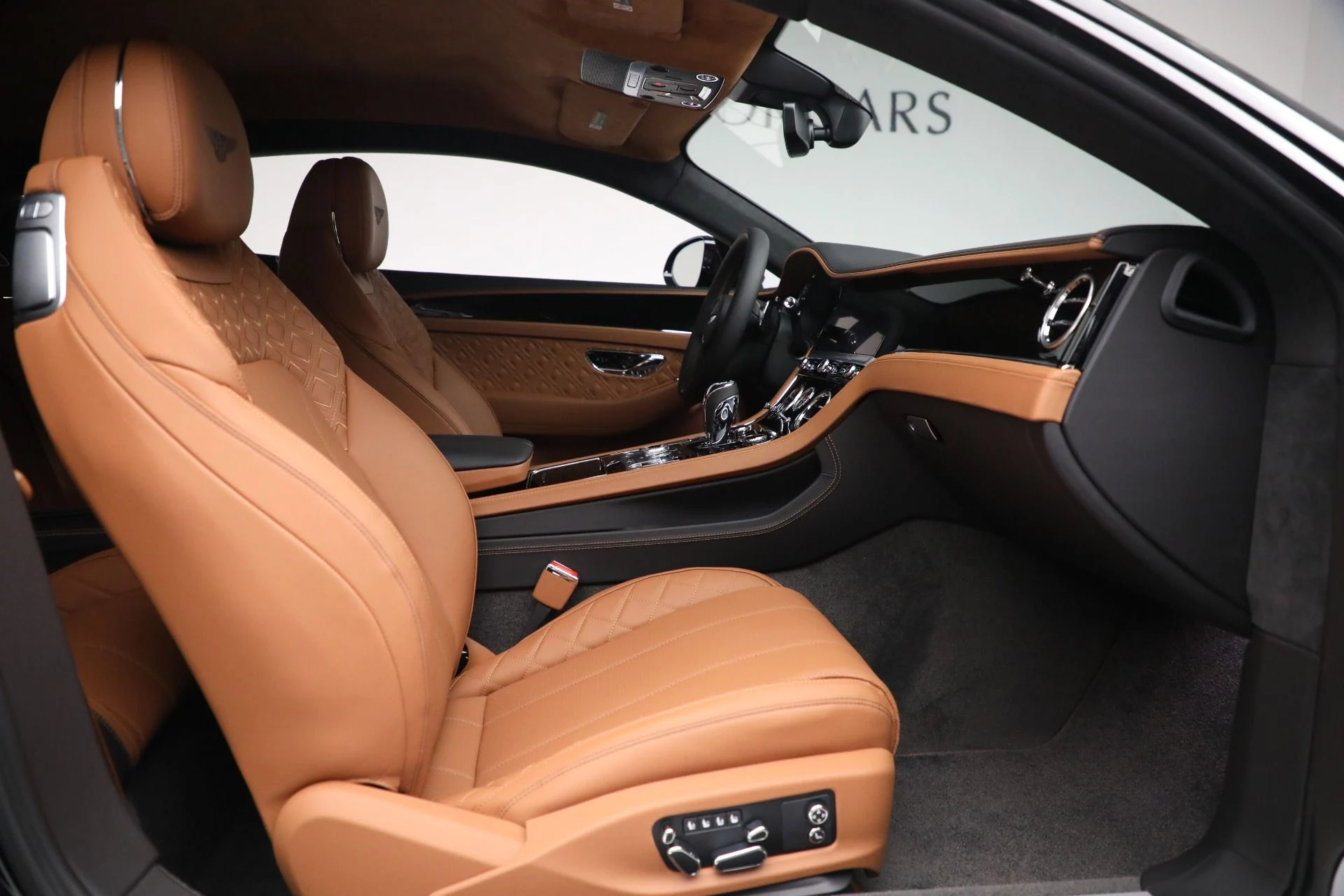mph021_2677473097_Used_2022_Bentley_Continental_GT_V8_1661555518_40ce46e9db