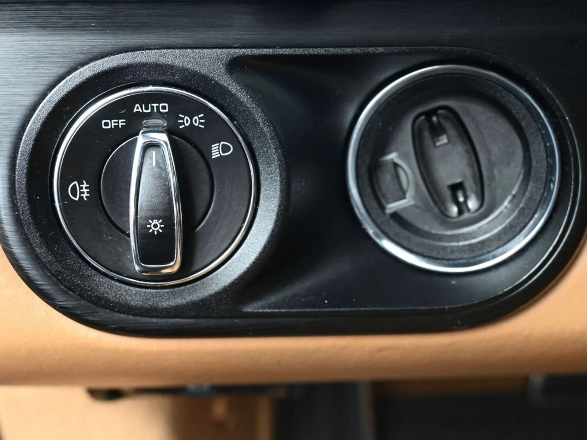 mph021_2678538292_e8893f54ff791d51aa93ae8bf885ddb1x_90e45e9a53