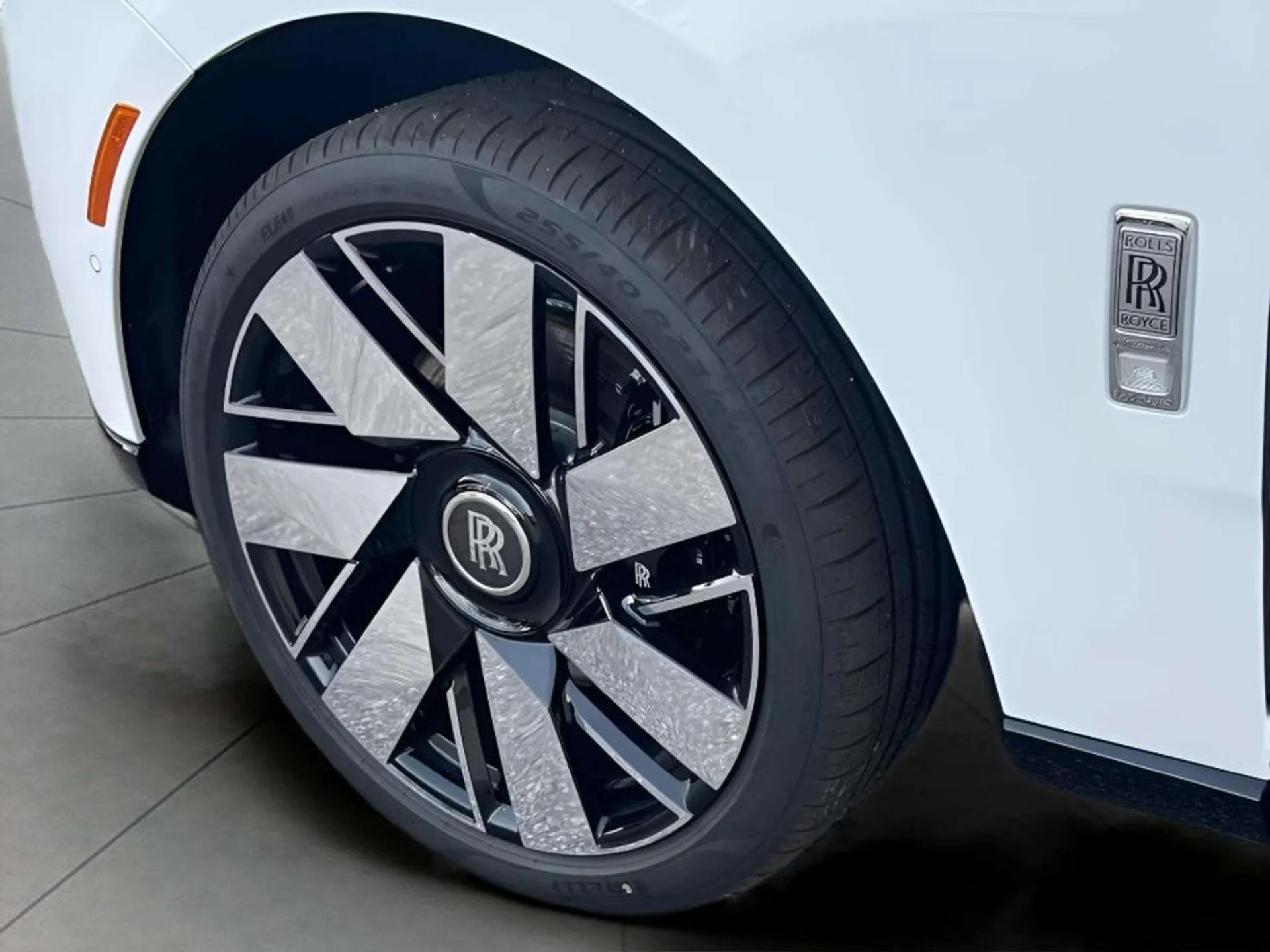 mph021_2683564140_a008955200434673021723943ddbead9x_50e8ab8925