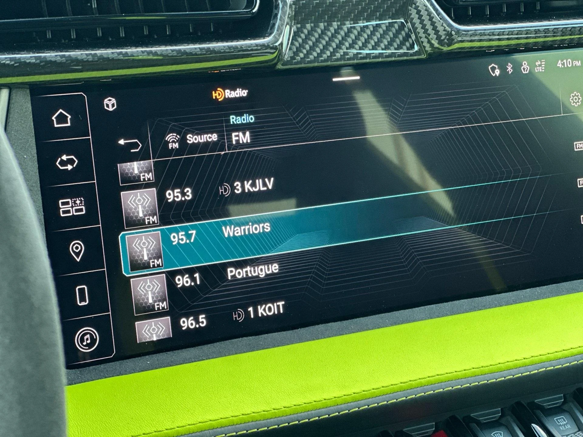 mph021_2688127368_New_2025_Lamborghini_Urus_SE_1762355306_38b2e681d0