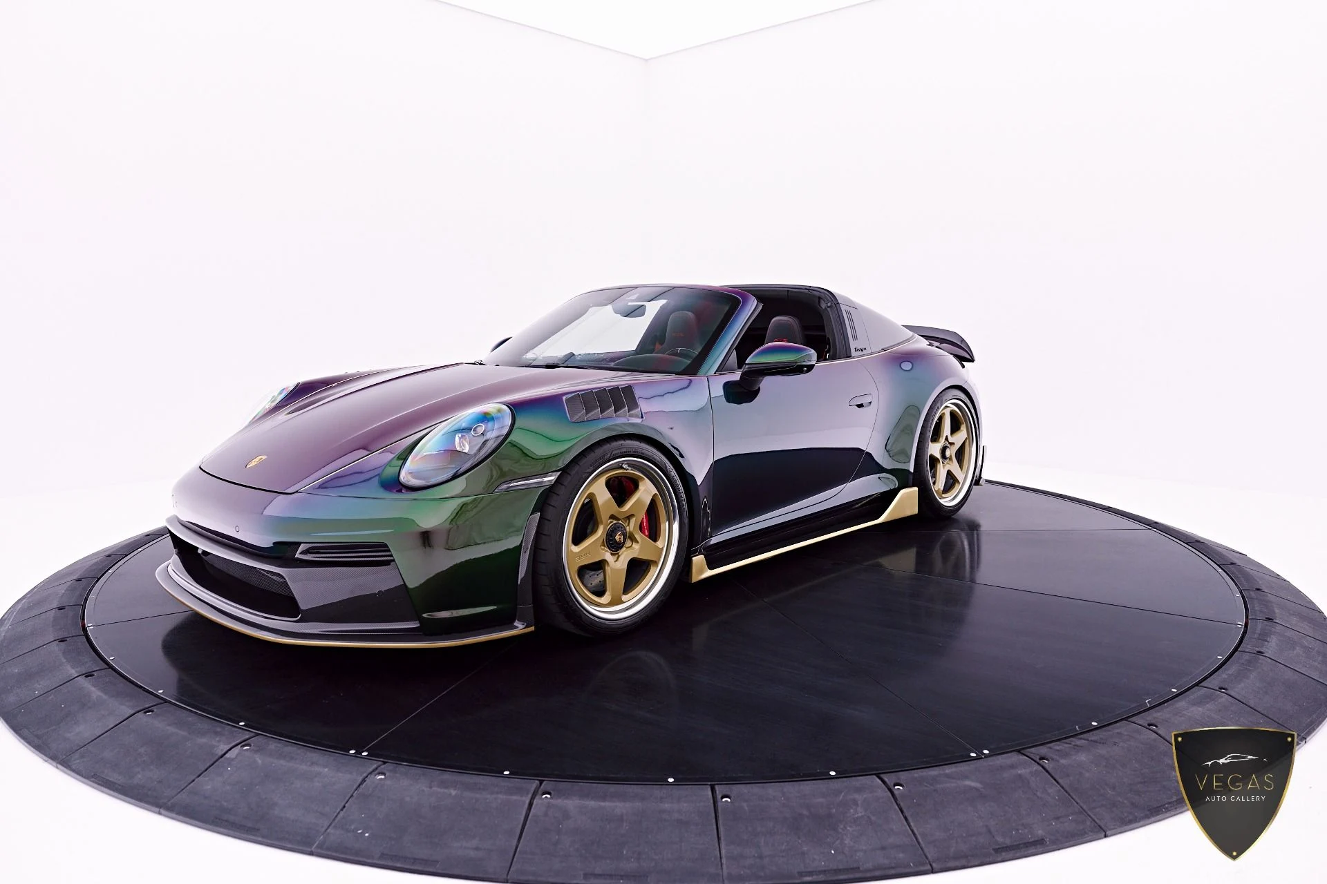 mph021_2688375538_Used_2023_Porsche_911_Targa_4_GTS_1782343359_9626c7f445