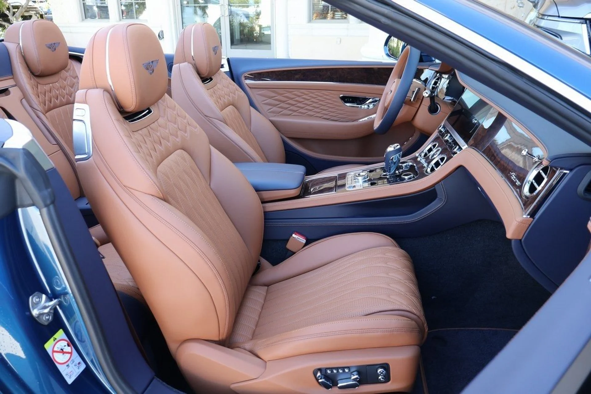 mph021_2690887958_22_140771a4ba