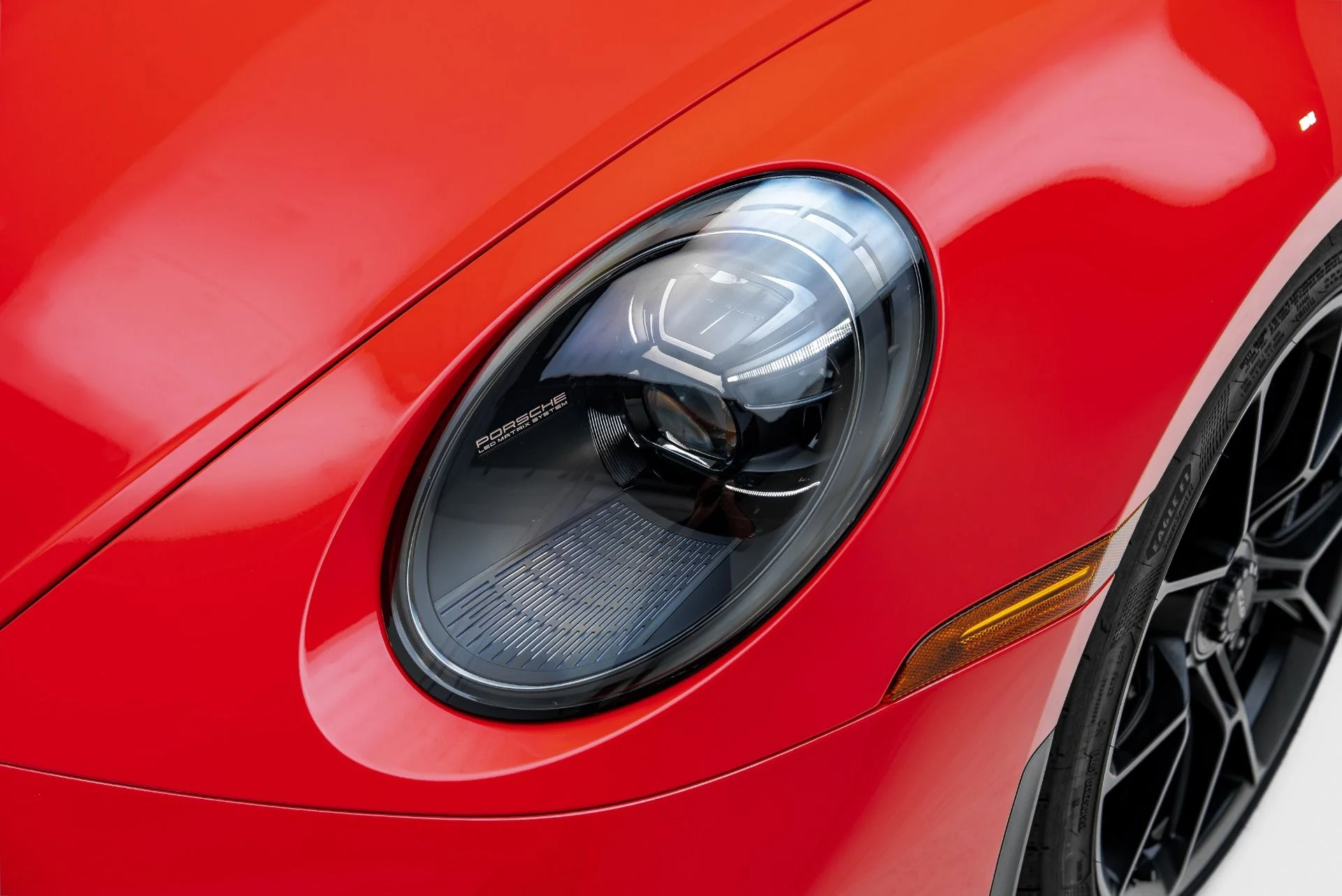 mph021_2694929160_Used_2024_Porsche_911_GT_3_1787768204_2715a7bb39