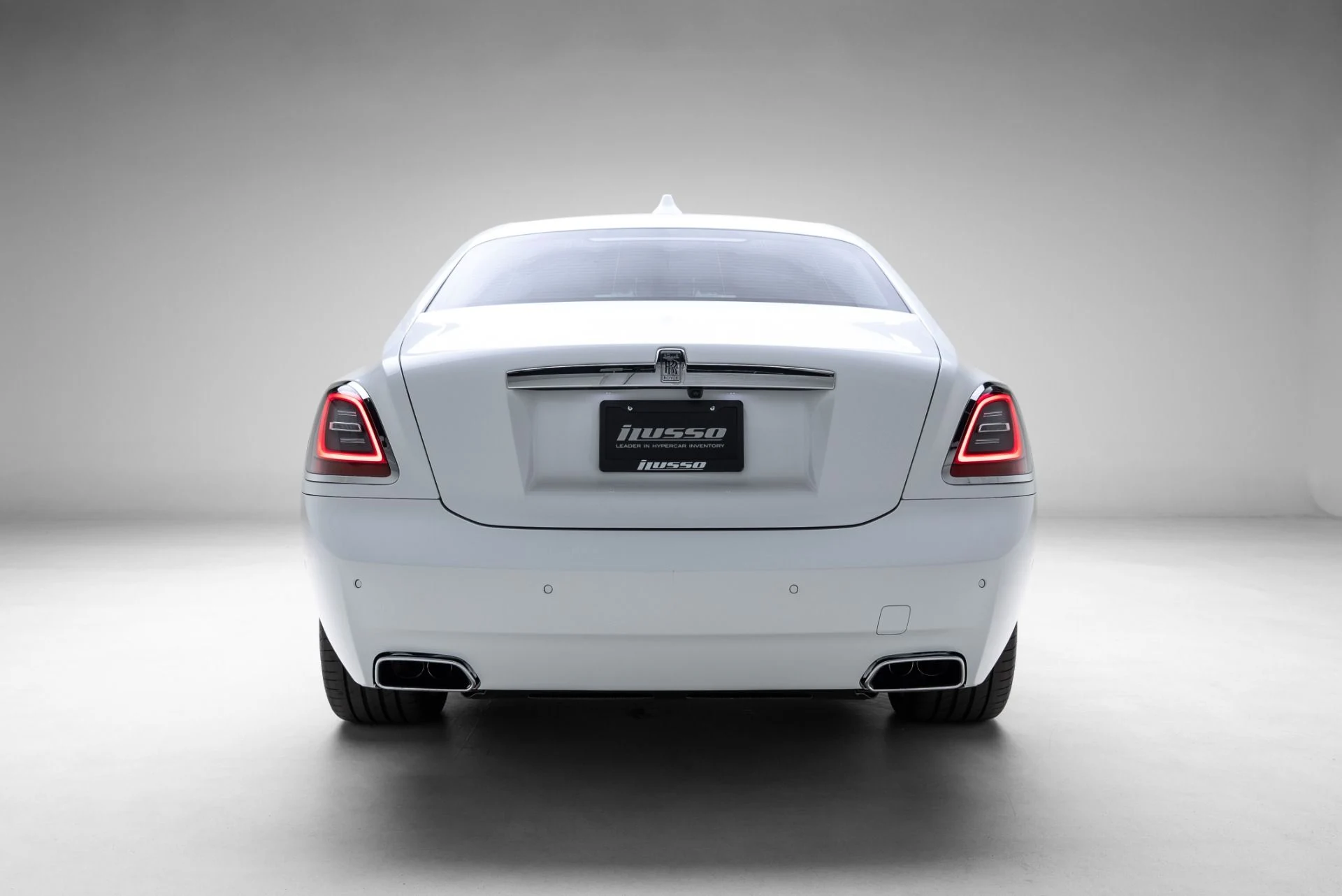 mph021_2700971364_Used_2022_Rolls_Royce_Ghost_1775153205_d008bed1ba