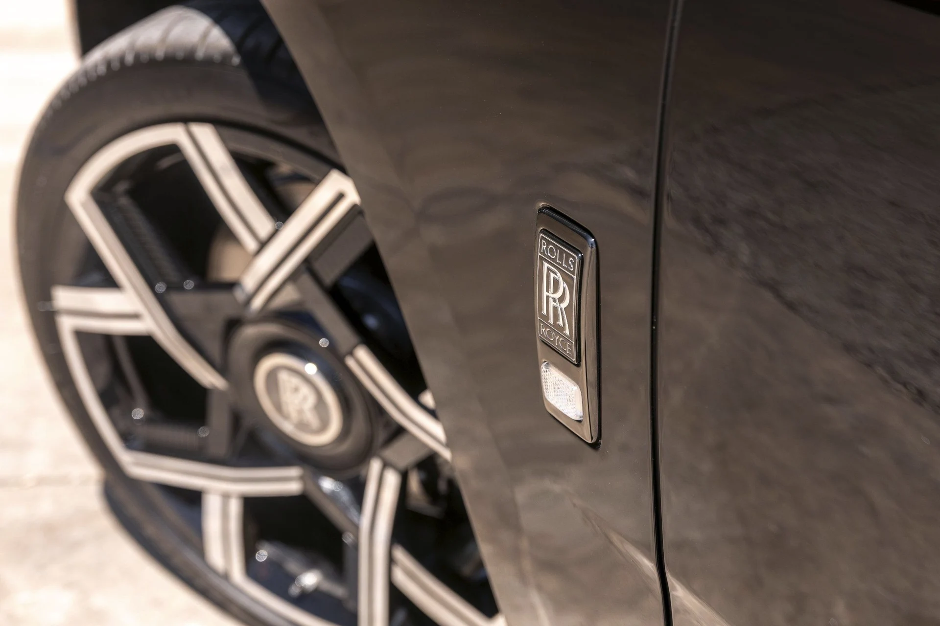 mph021_2702297294_Hi_Tech_Luxury_Imports_LLC_SLA_43_HA_07_TU_235148_image_21_02827ef4a3
