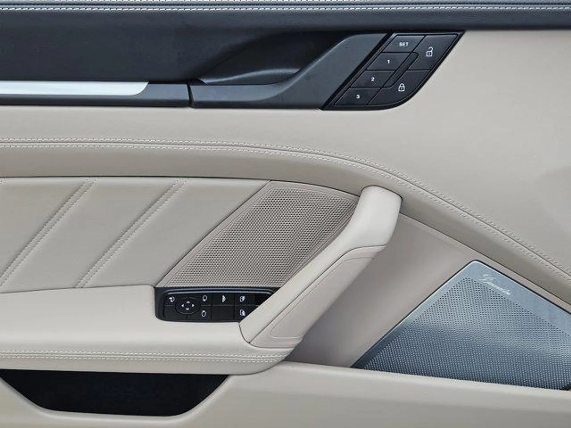 mph021_2704599381_zh_JJK_Jhm_H_En_L_Sb3_P_Ap_KNV_Xxx_Xr4_b459343a55