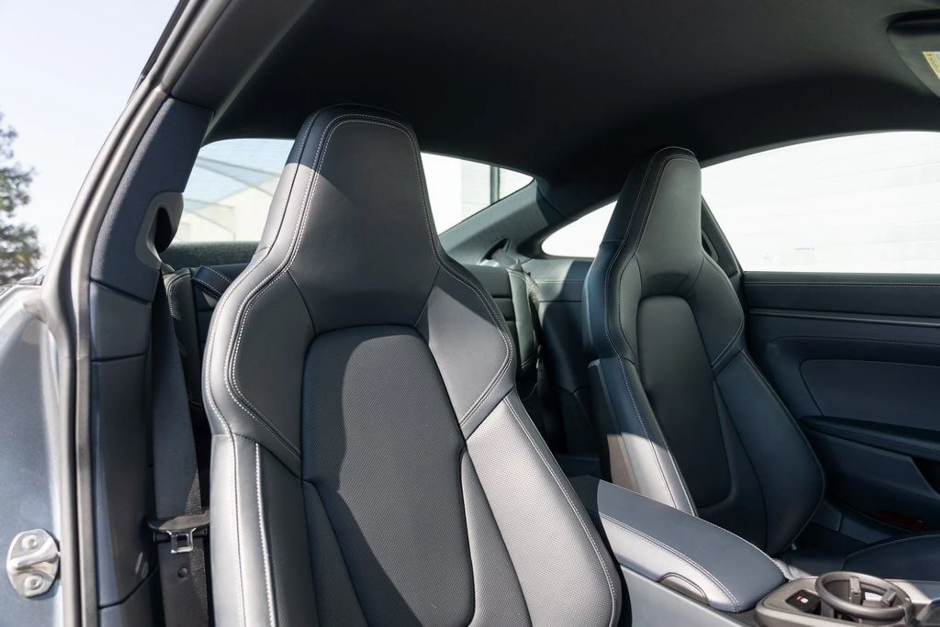 mph021_2705153667_38f9a909bf944d6fc27f3725cace5025x_db084d509f