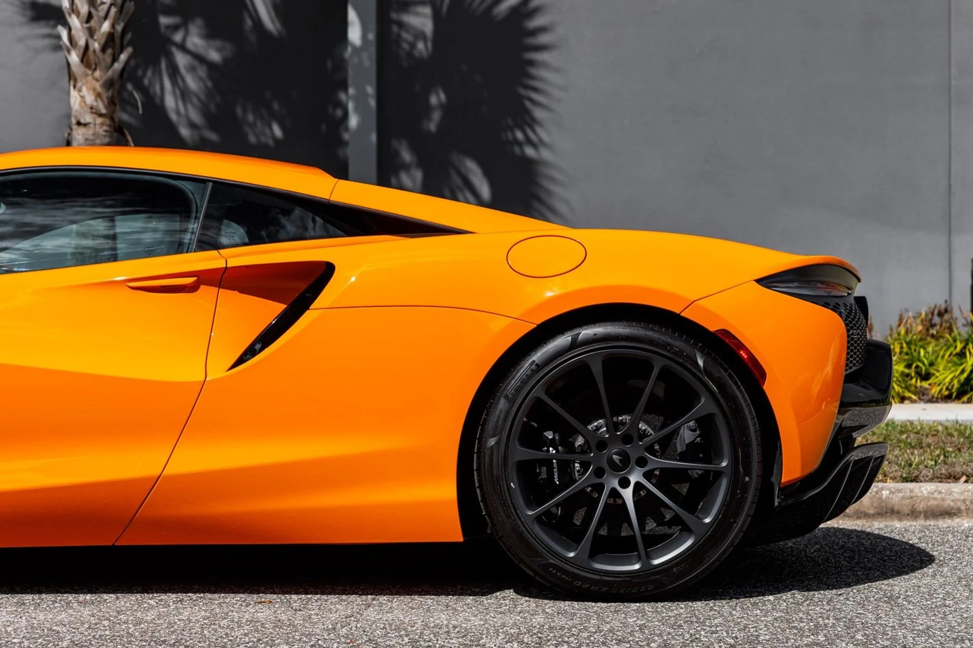 mph021_2711532912_656_p22_l_e7aed7f659