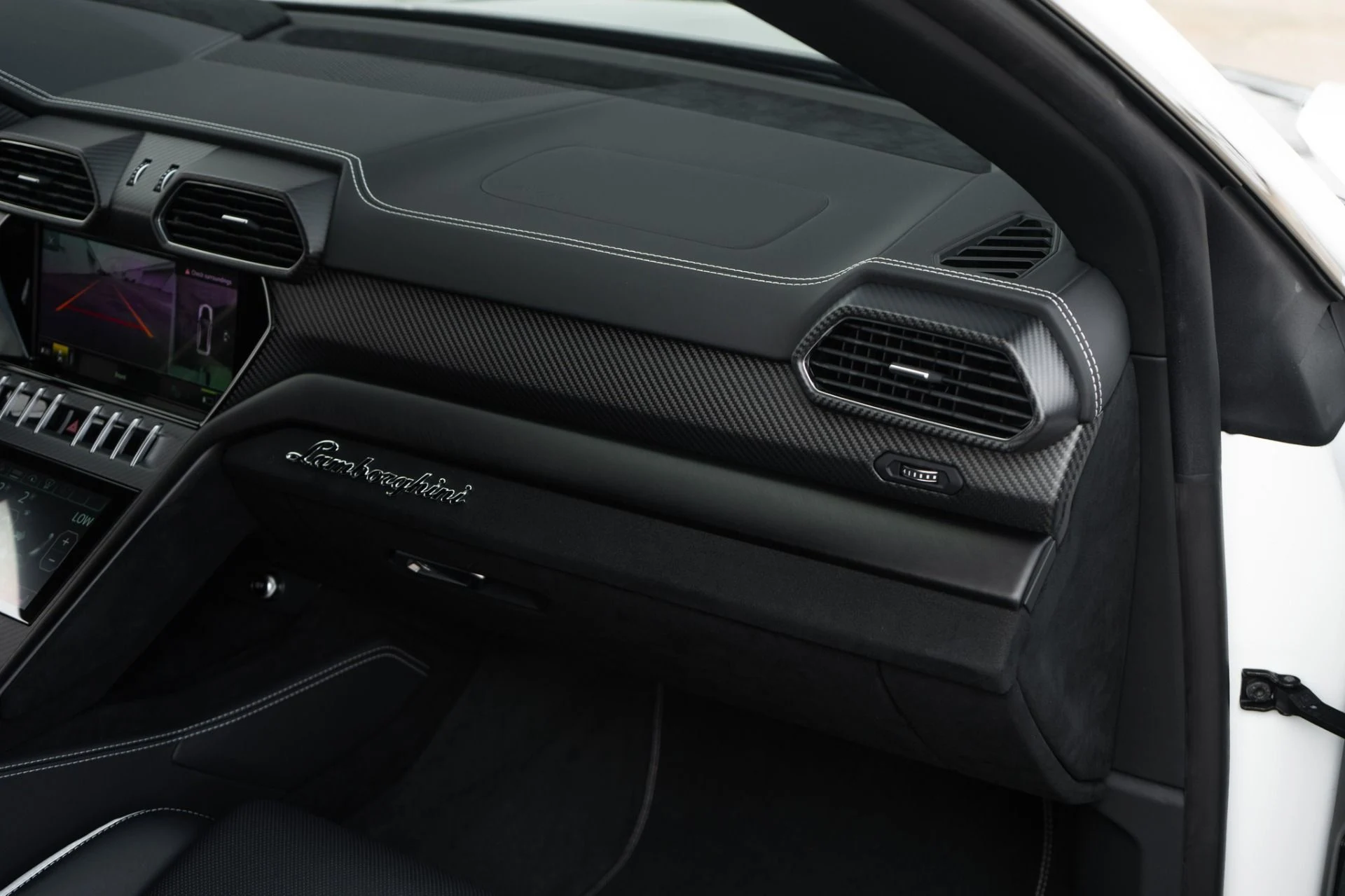 mph021_2712865135_Used_2024_Lamborghini_Urus_Performante_1772145208_81cbef874f