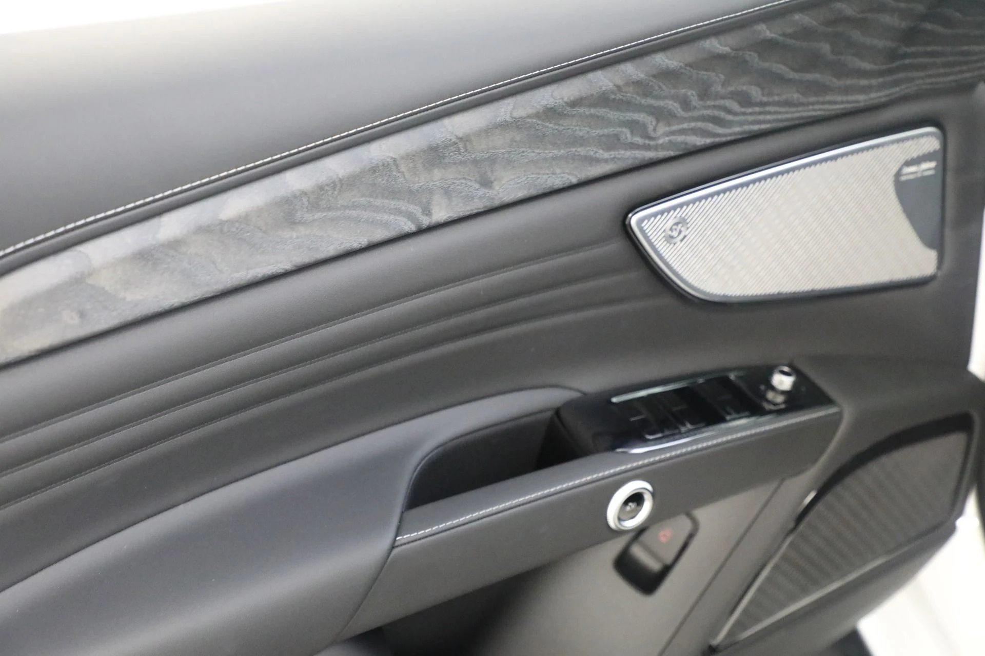 mph021_2724841812_New_2025_Maserati_Grecale_Modena_1761853714_c15e5d61e2