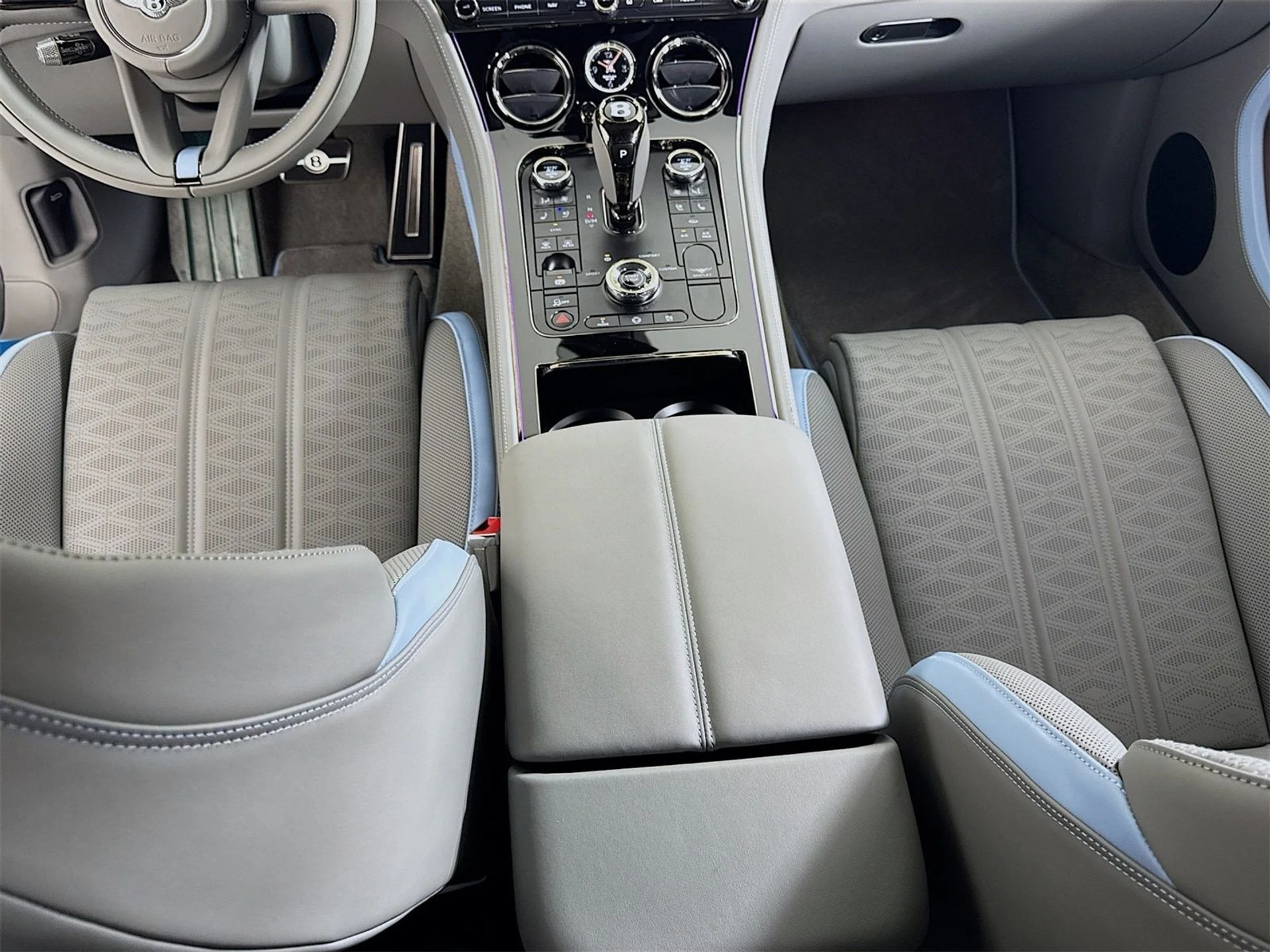 mph021_2724843727_ed3174ca6069184aaa8f3b8d7381d4cax_07ab4e1320