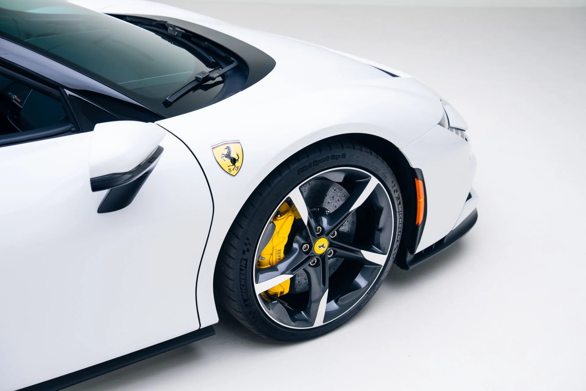 mph021_2727439638_Used_2024_Ferrari_SF_90_Spider_1764978674_97e99e377a