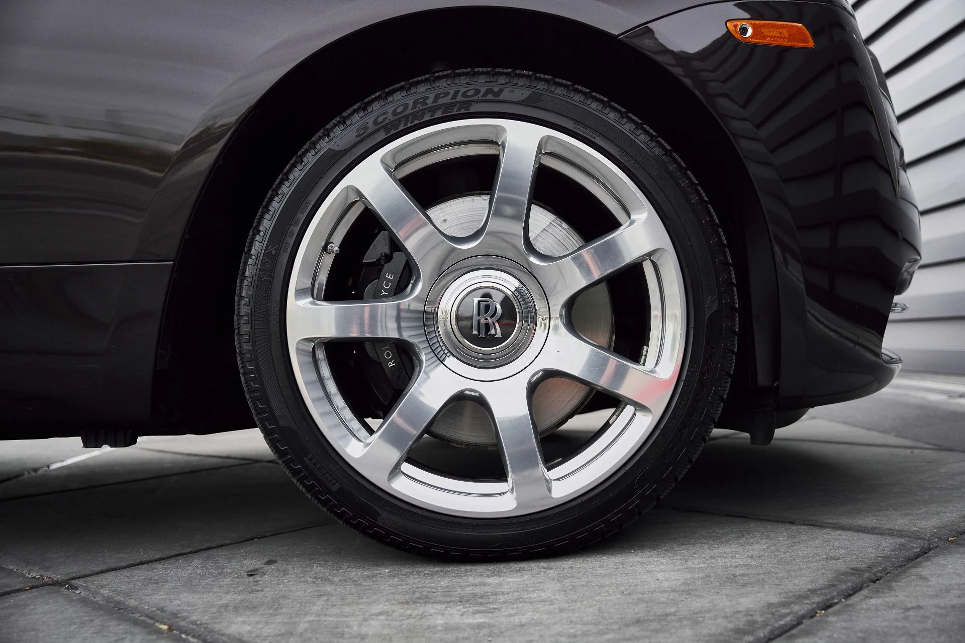 mph021_2731850003_Used_2014_Rolls_Royce_Wraith_Base_1767150961_cc953771a4