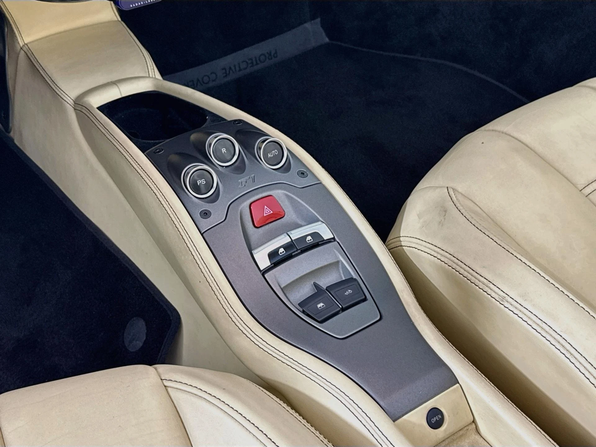 mph021_2741620446_Used_2012_Ferrari_458_Spider_1790030290_421aeca4de