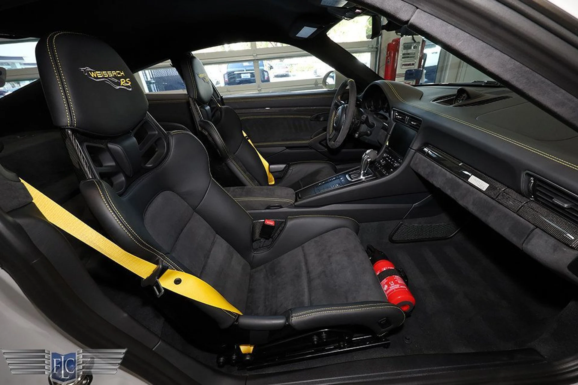 mph021_2742115018_used_2018_porsche_911_gt2rsweissach_9689_22986338_22_1024_1450a9c791