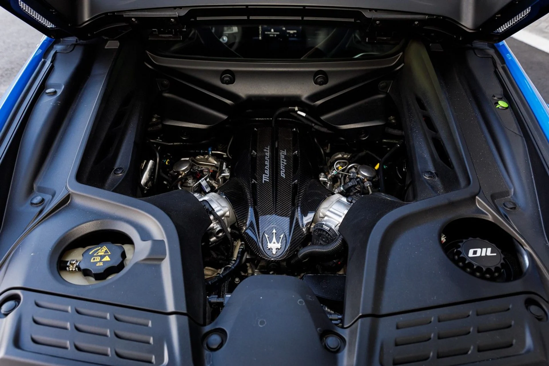 mph021_2754624390_641_p22_l_20ac8521c1