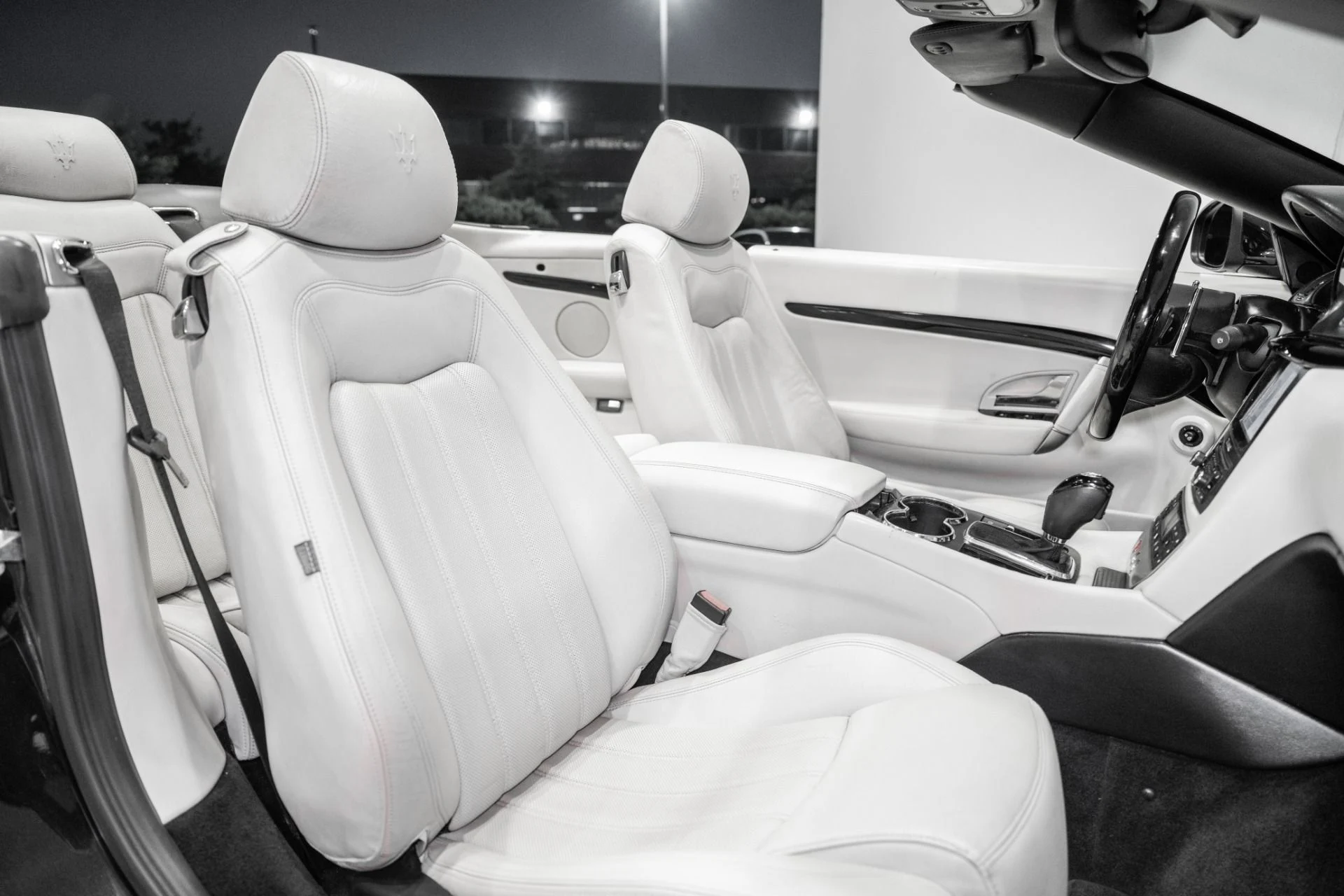 mph021_2754922991_Used_2012_Maserati_Gran_Turismo_1779160431_32d89a28d8