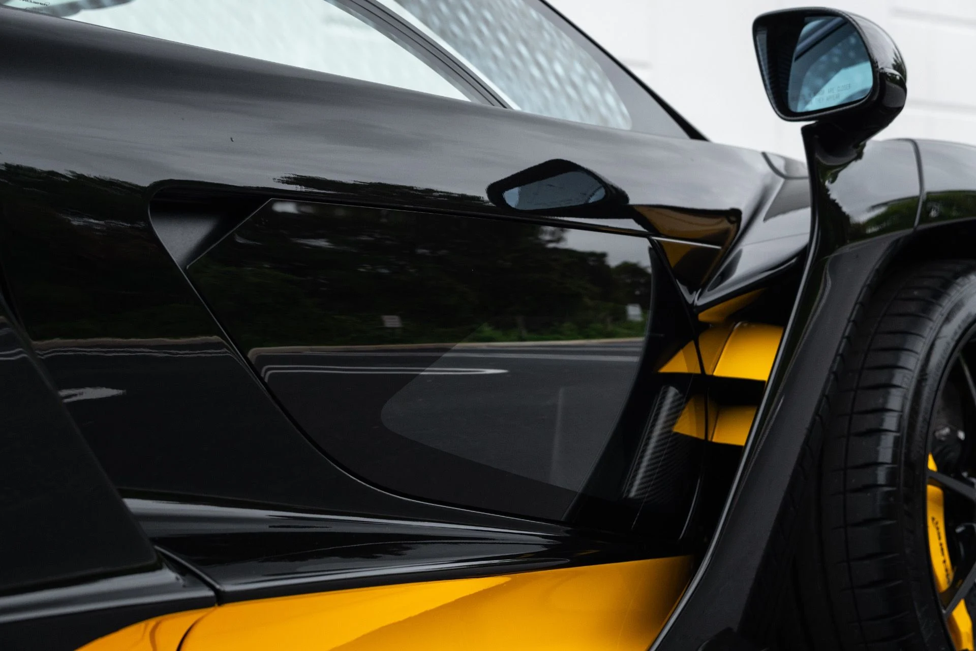 mph021_2756065085_Used_2019_Mc_Laren_Senna_1775186462_3d50ce061c