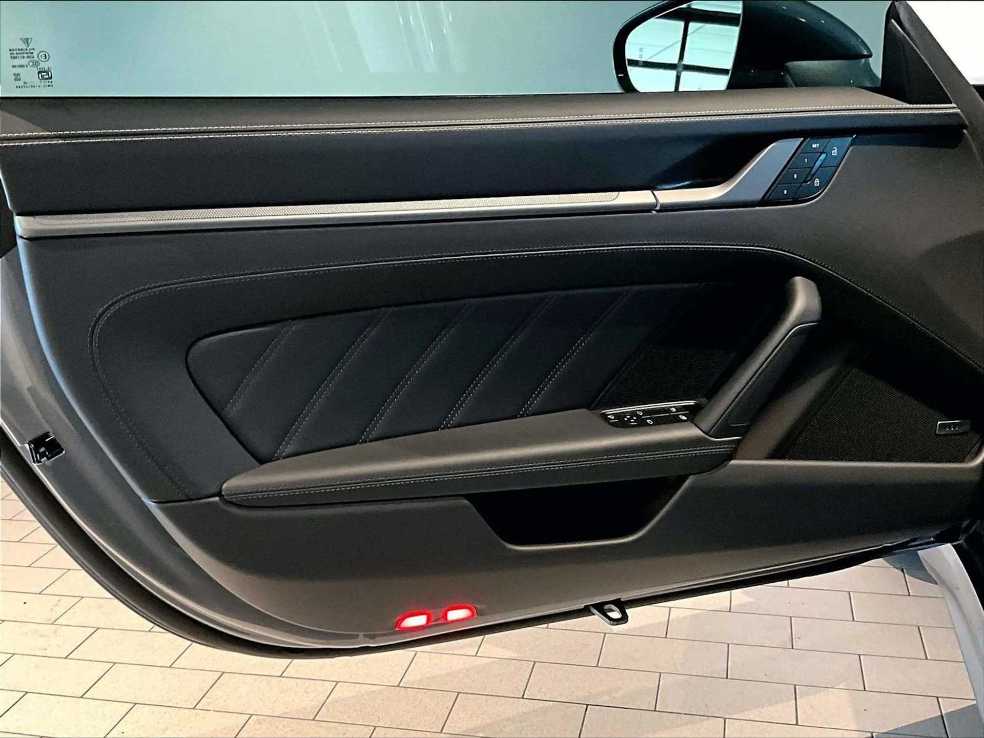 mph021_276588009_2ac3bf17971642f62eb2b5fd3cbba769x_95c2e273f4