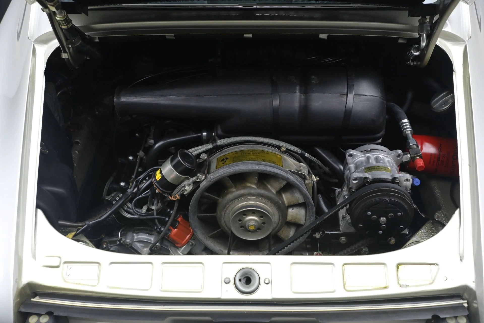 mph021_2766602123_Used_1973_Porsche_911_T_1767979787_023c1a6af5