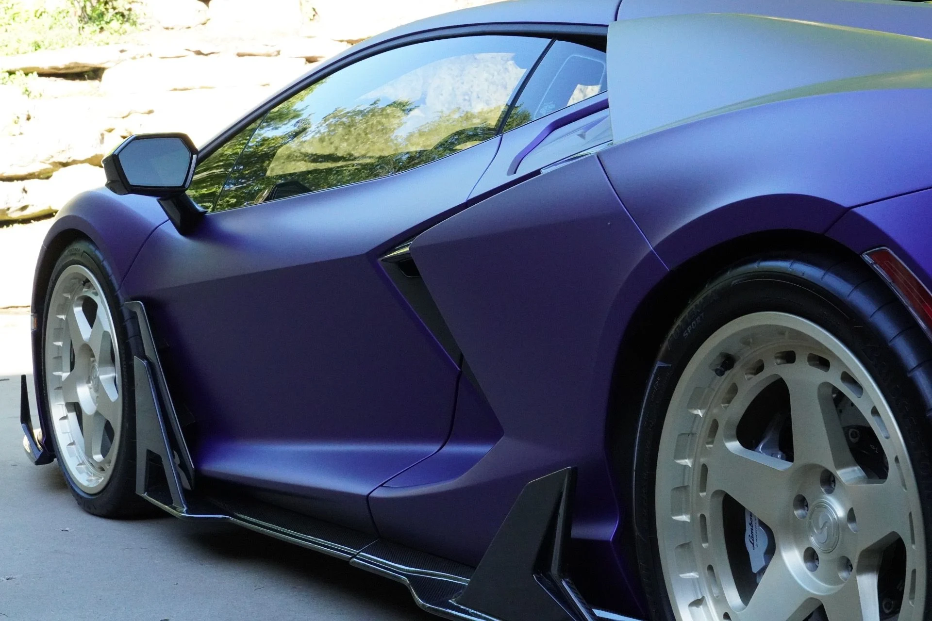 mph021_2773696487_Used_2024_Lamborghini_Revuelto_1781191894_d505b91ead