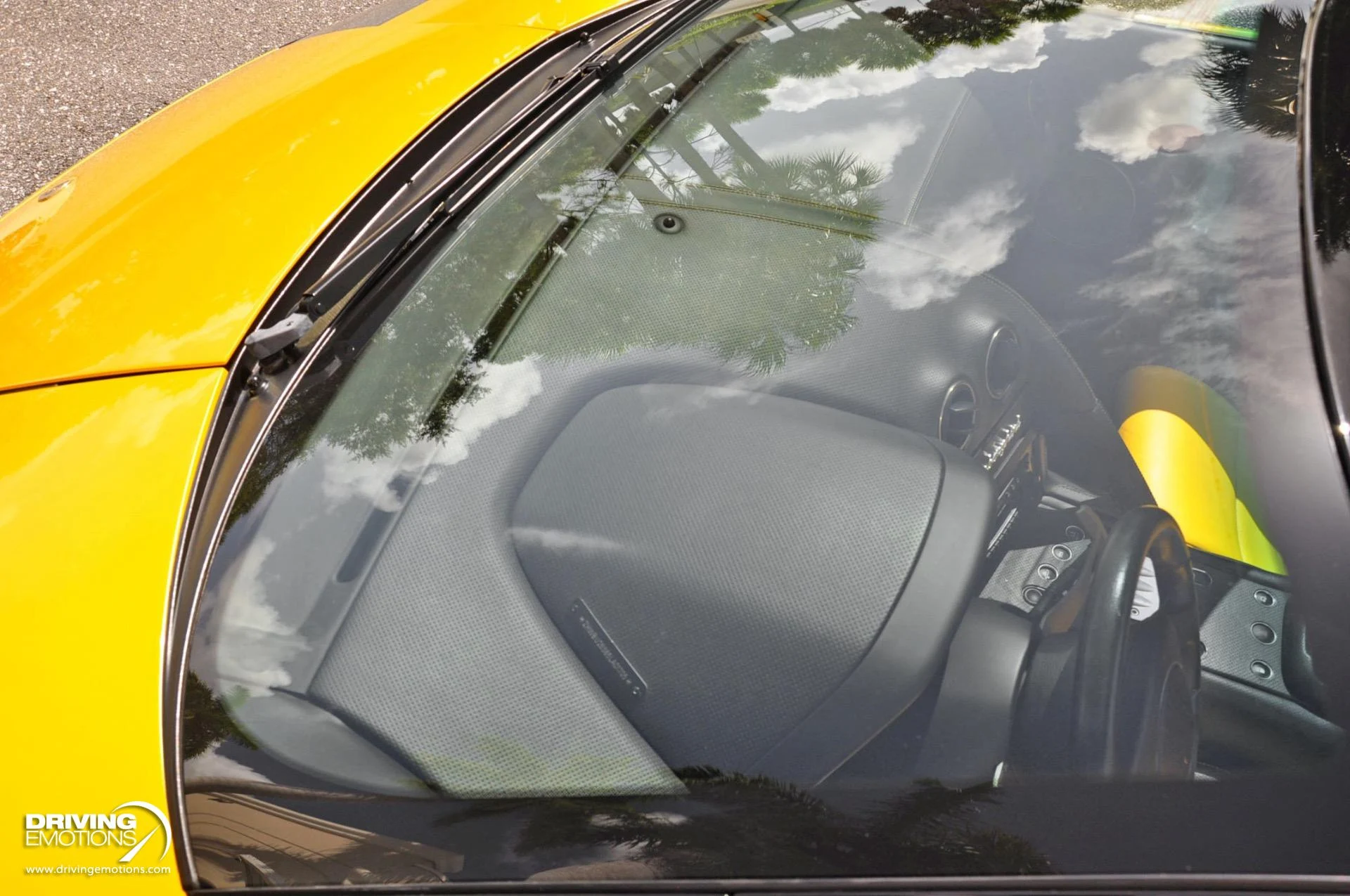 mph021_2774719554_862_p22_l_c60053e953