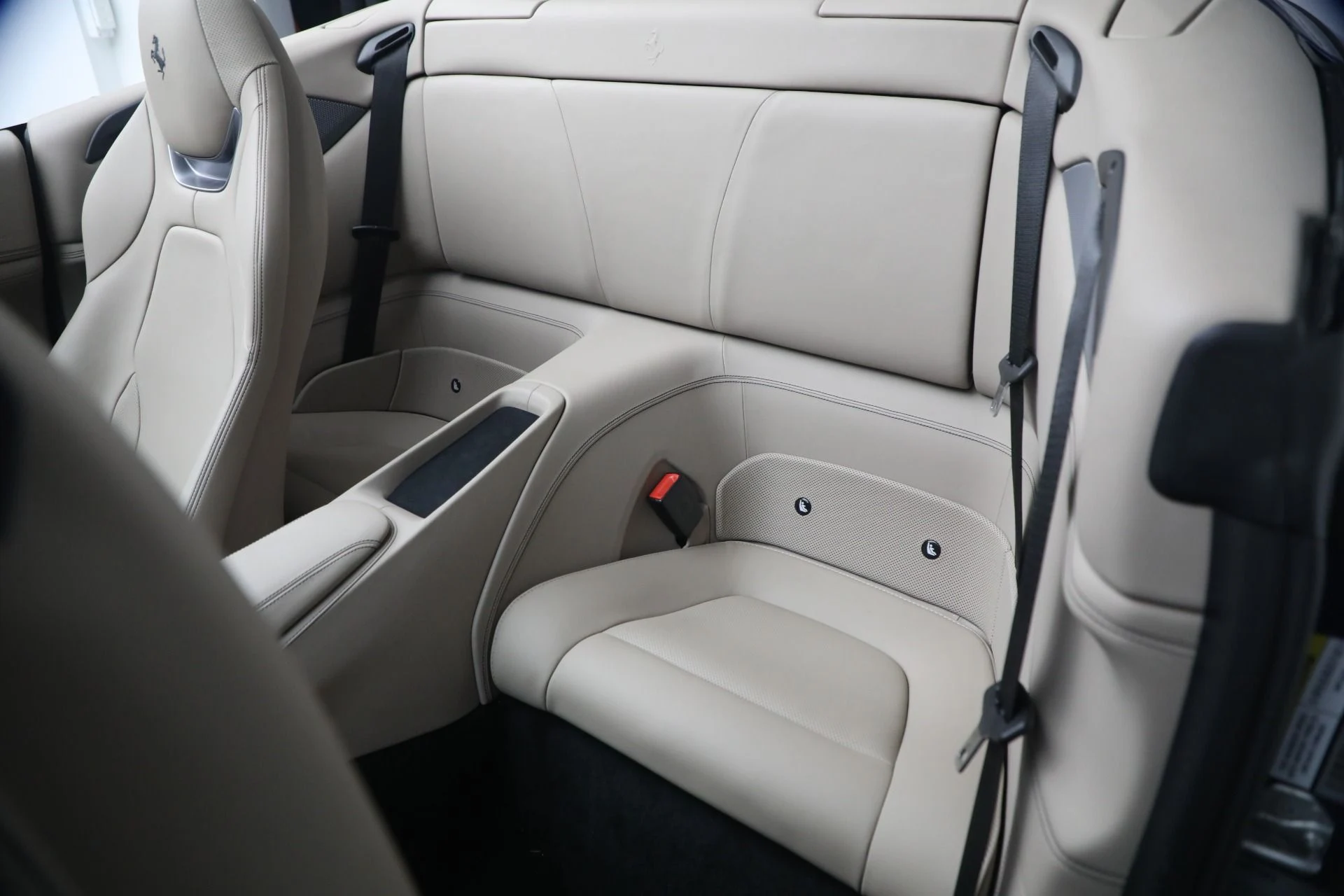 mph021_2776153652_Used_2020_Ferrari_Portofino_1771280099_5fa3e2c3a9