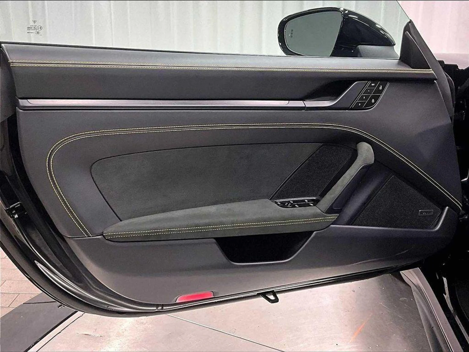 mph021_2782078121_kp_W2_Wag_Z23_Uio_Z_Hq3_Lk_AFB_9s_ODE_a086746975