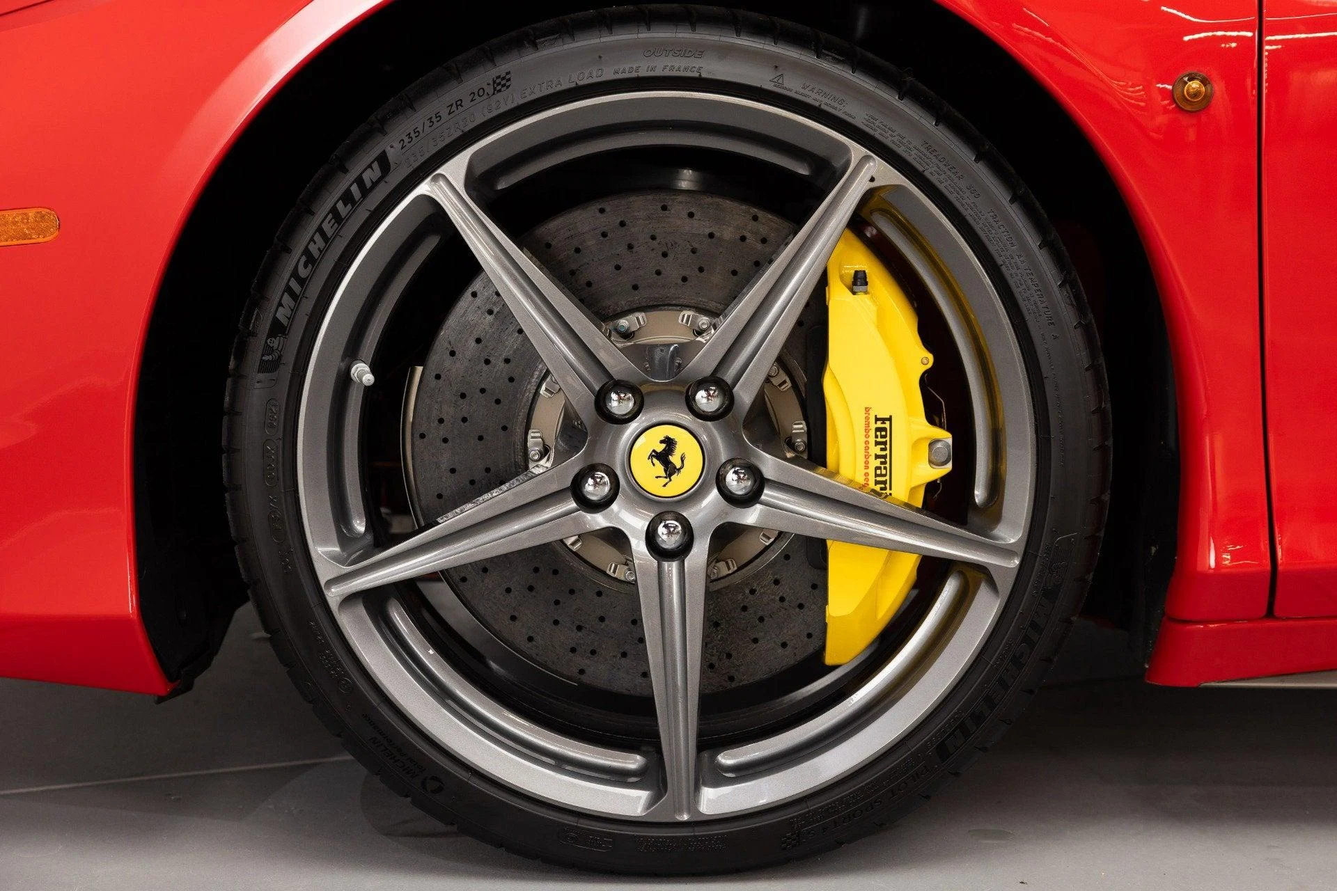 mph021_2782170461_Used_2013_Ferrari_458_Spider_1791380407_0d7cbab3a9