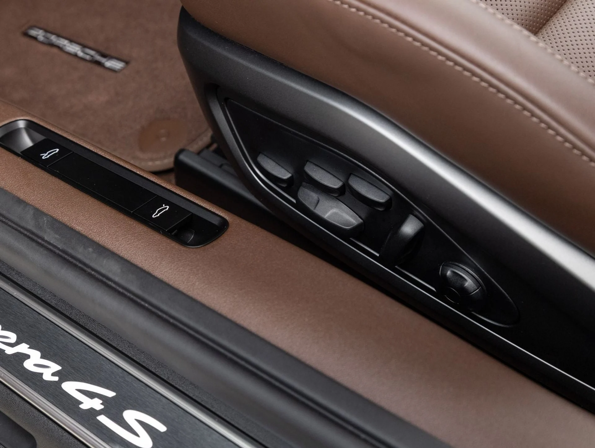 mph021_2784283636_22_5d26becc62