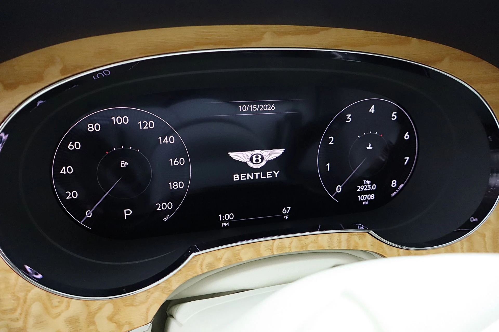 mph021_2788464124_Used_2023_Bentley_Bentayga_V8_a753890dd4
