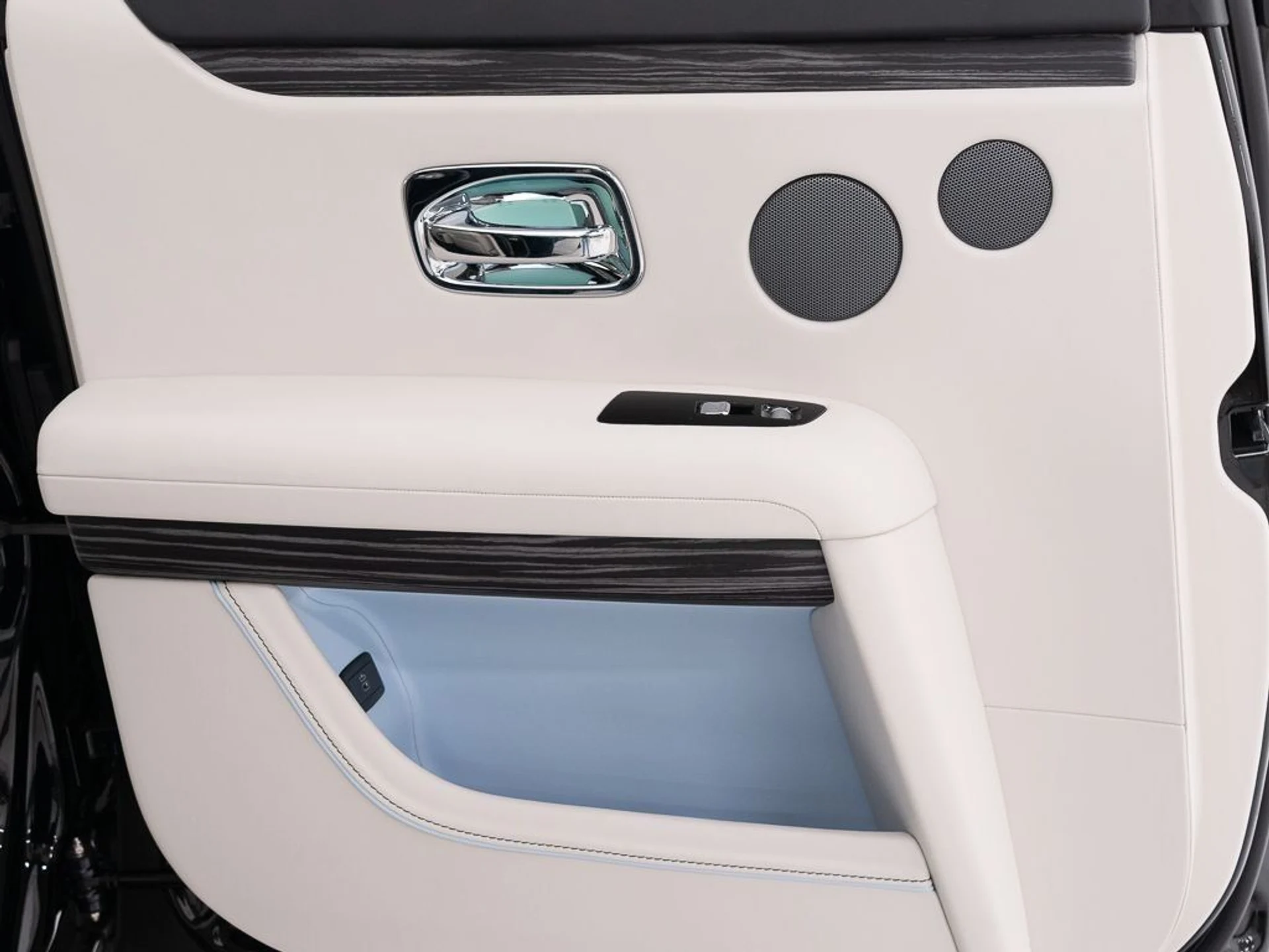 mph021_2788714153_e07aa59d356b77d41b5a2ba5c6bb6bcc_bb14523102