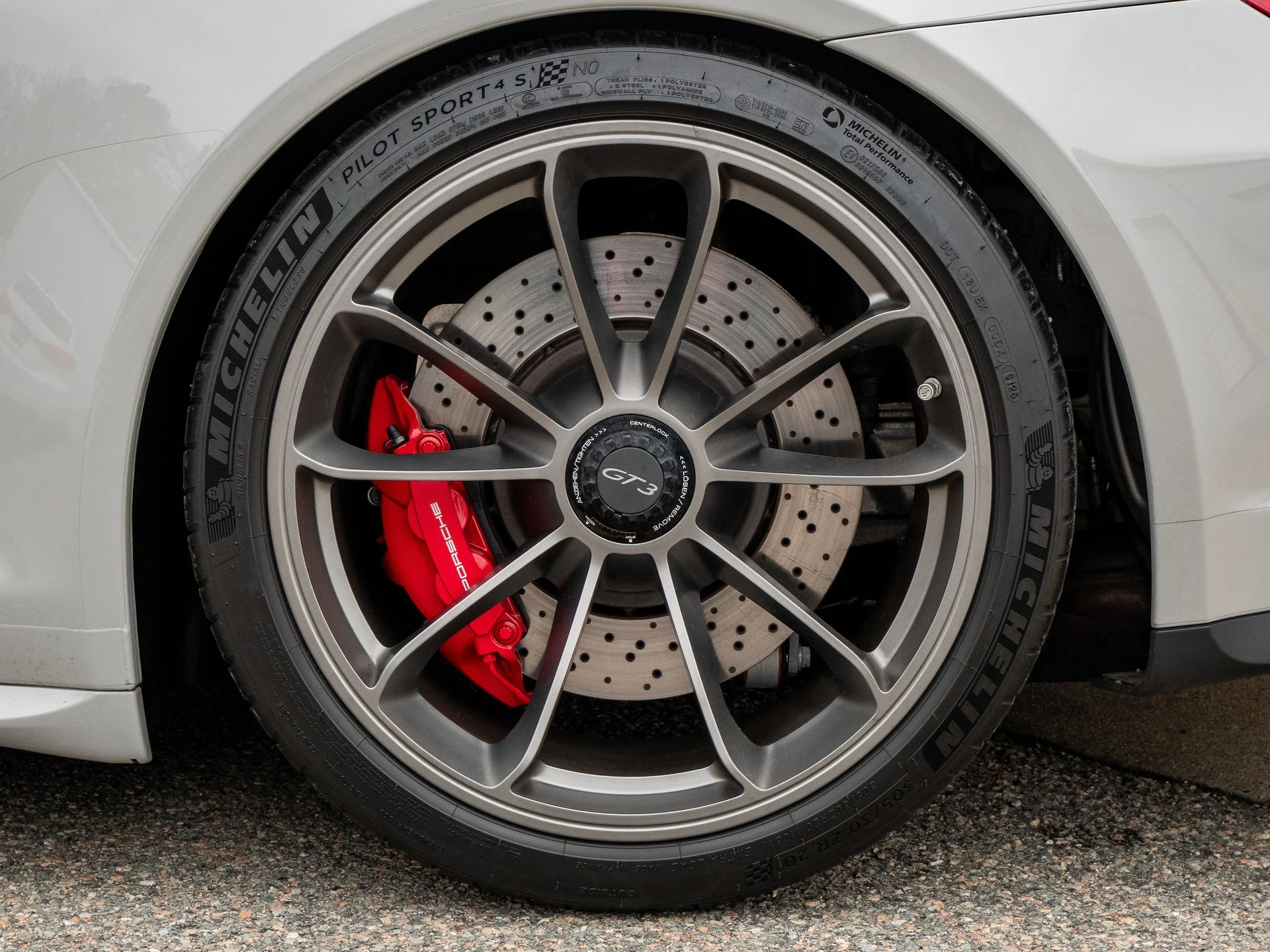 mph021_2790656200_04f73a0c777c0e467473c6f5a36f8923x_e174069c0d