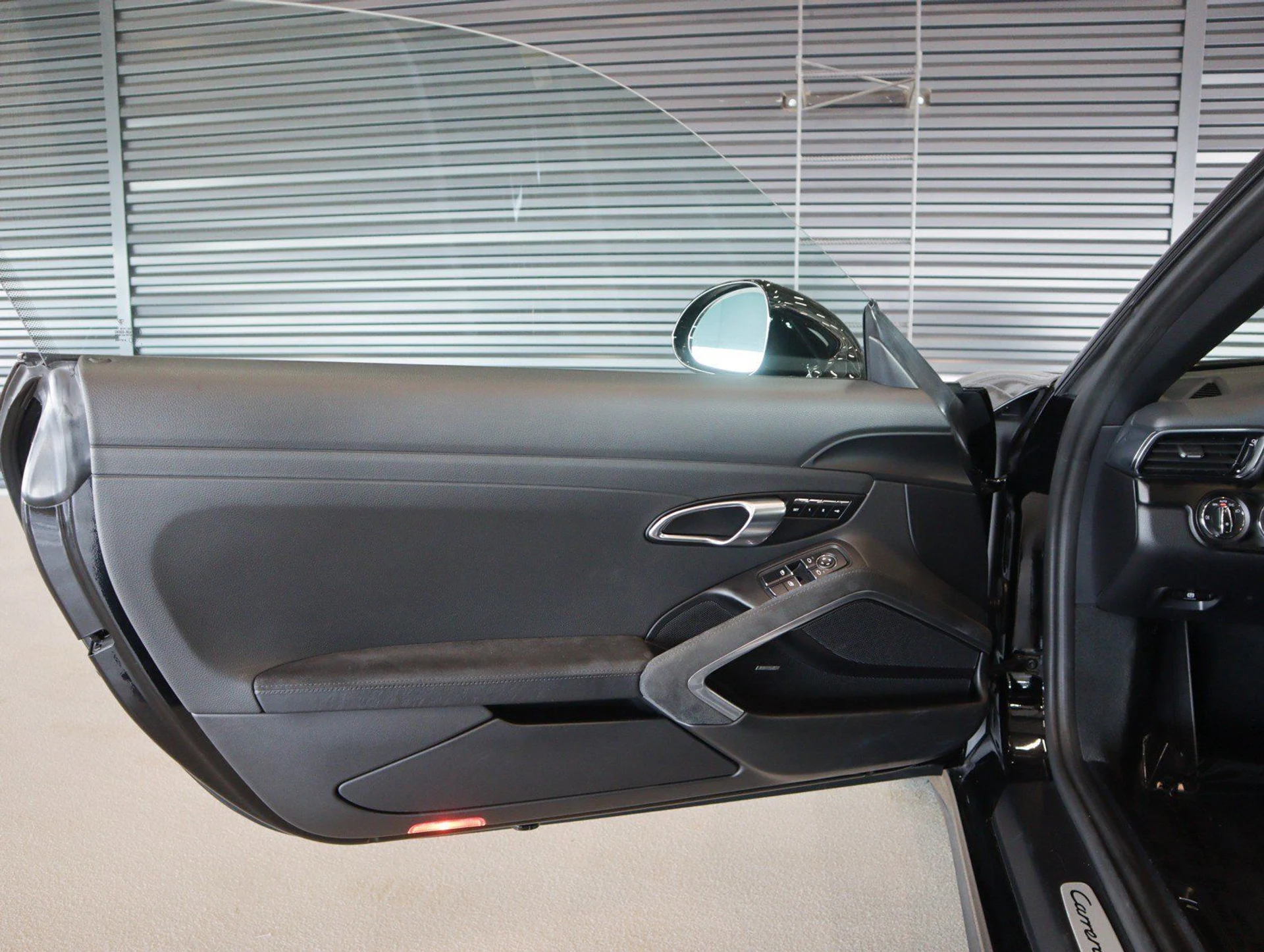 mph021_2793253056_fa2fda0fd1776e2241e459d851916cf3_0145ea5be9