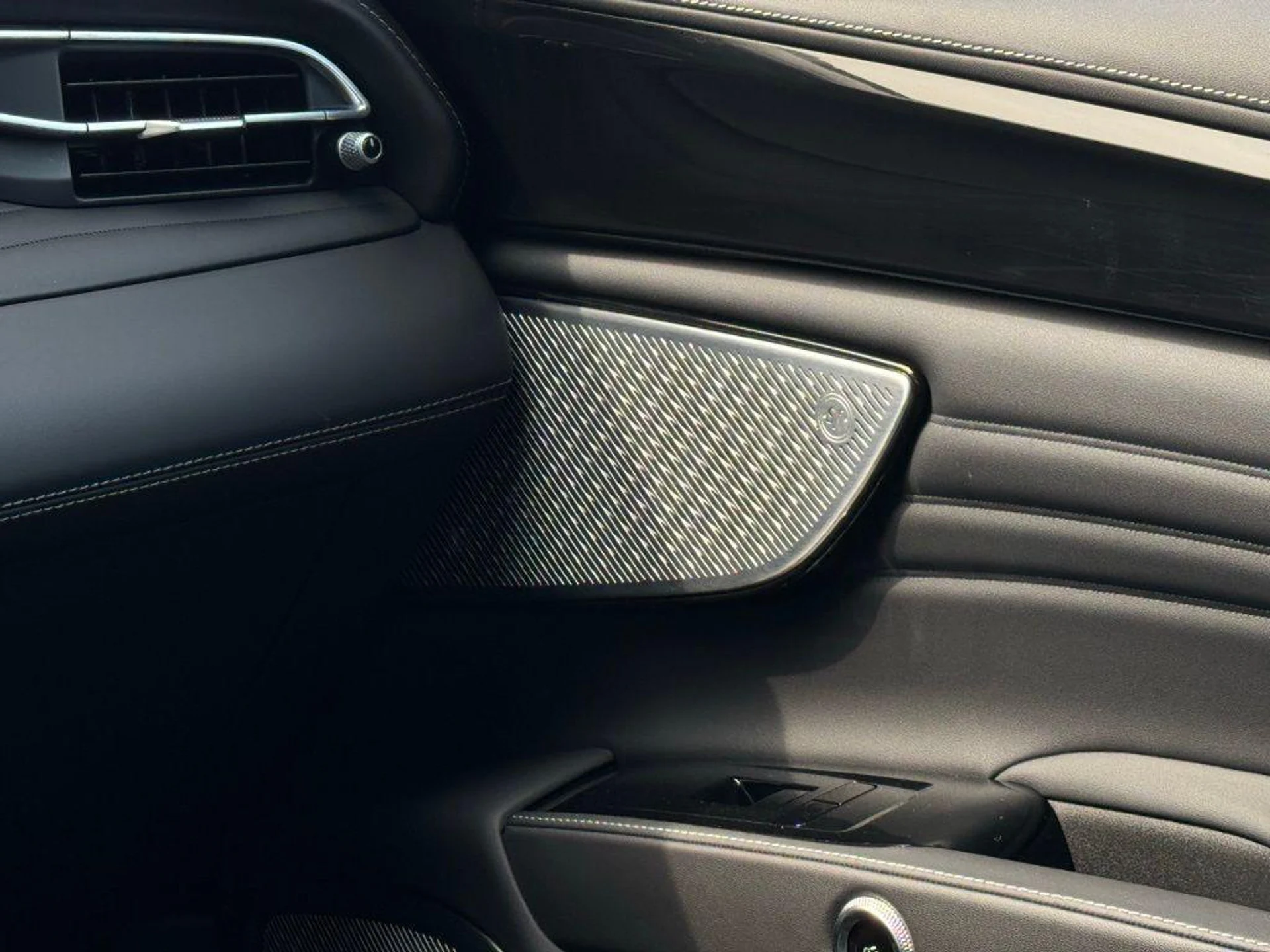 mph021_2793468246_Ij7qowa_Mu_Kvzb_Me_4_T_Tk2hp_Xce8_638923b56c