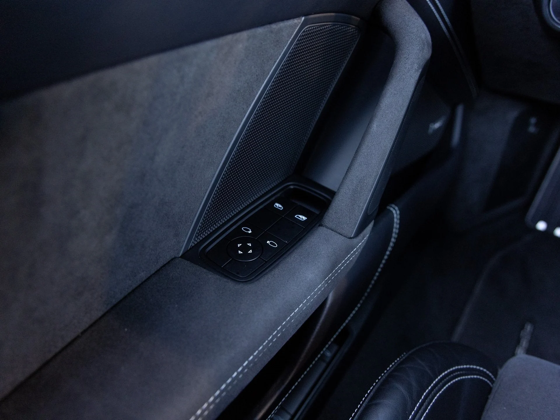 mph021_2794113191_22_f6327533c2