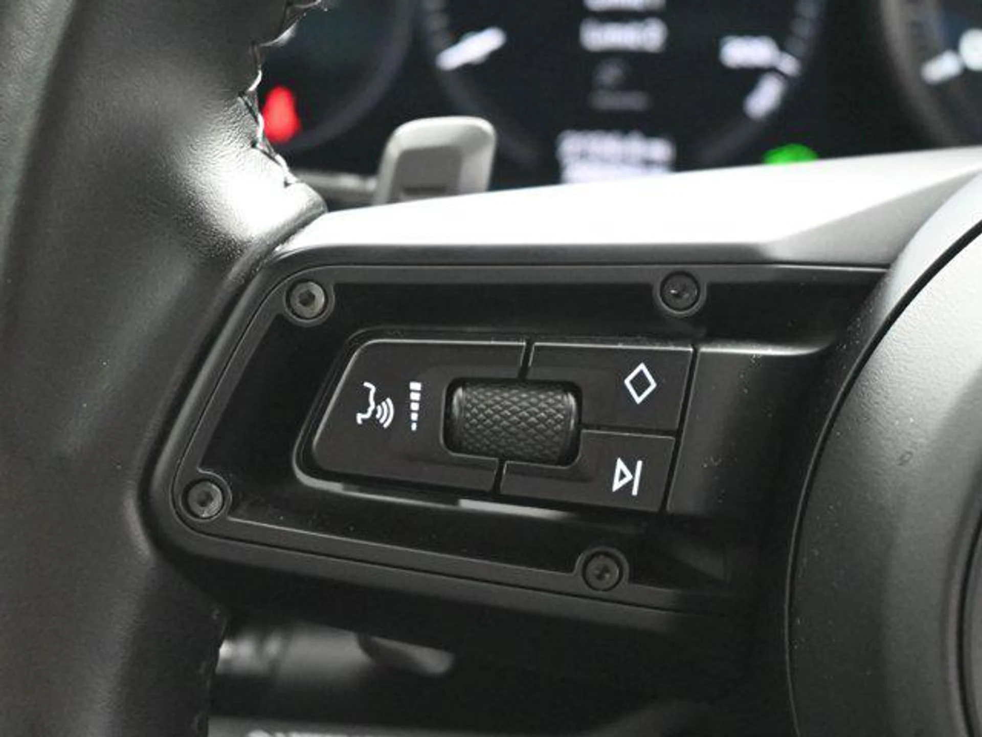 mph021_279686946_vu_Sss_P8_O2q97f_Lyy_J_G1qi_Prw_YA_c10129b54f