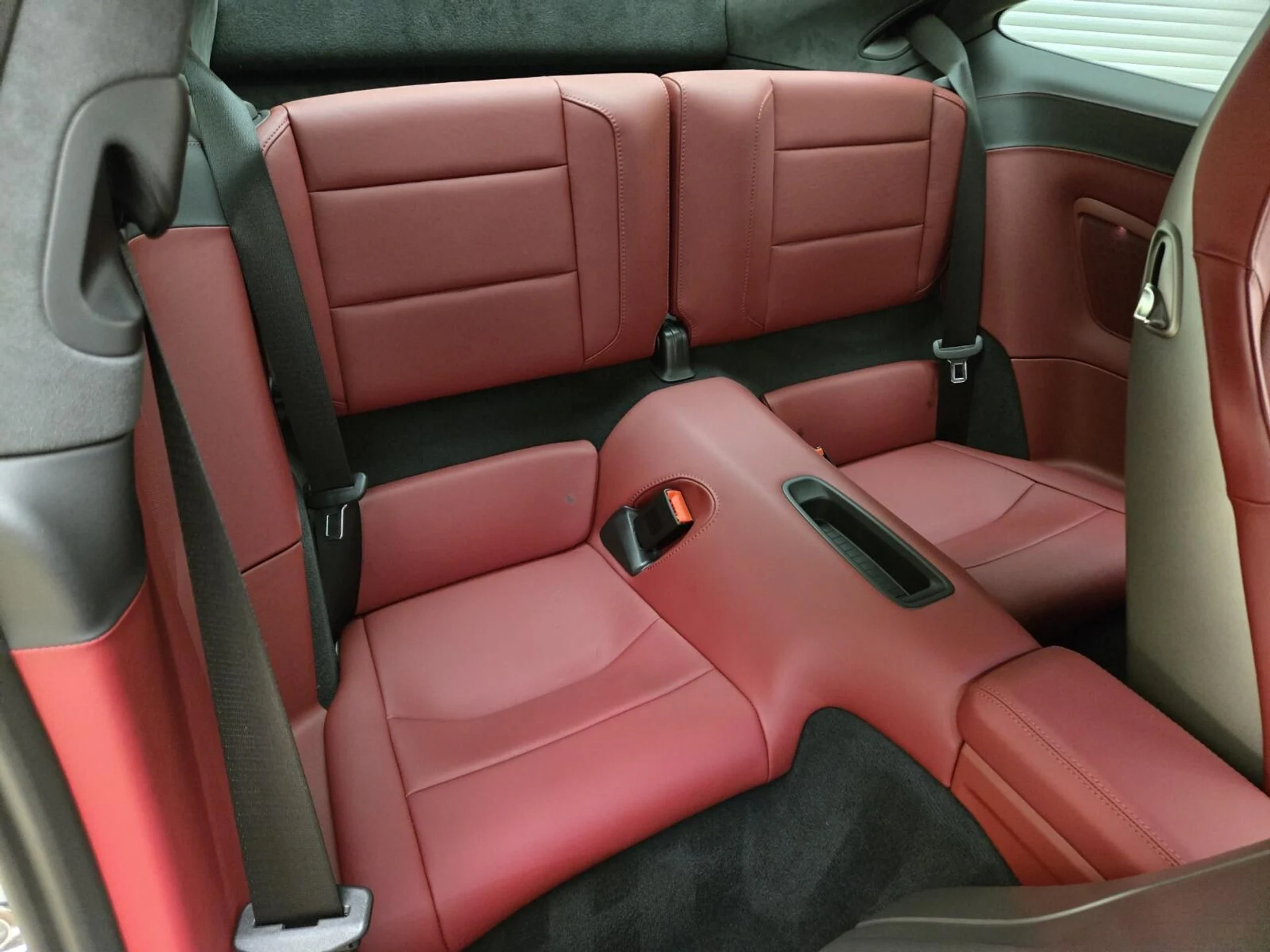 mph021_2798584020_Used_2019_Porsche_911_1763542634_991c75dd3a