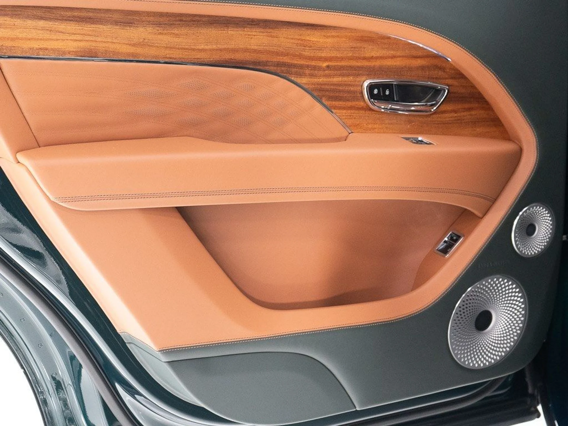 mph021_2799819487_97f679b8b8bd24fe8714daac275faba9_3f175dc68d