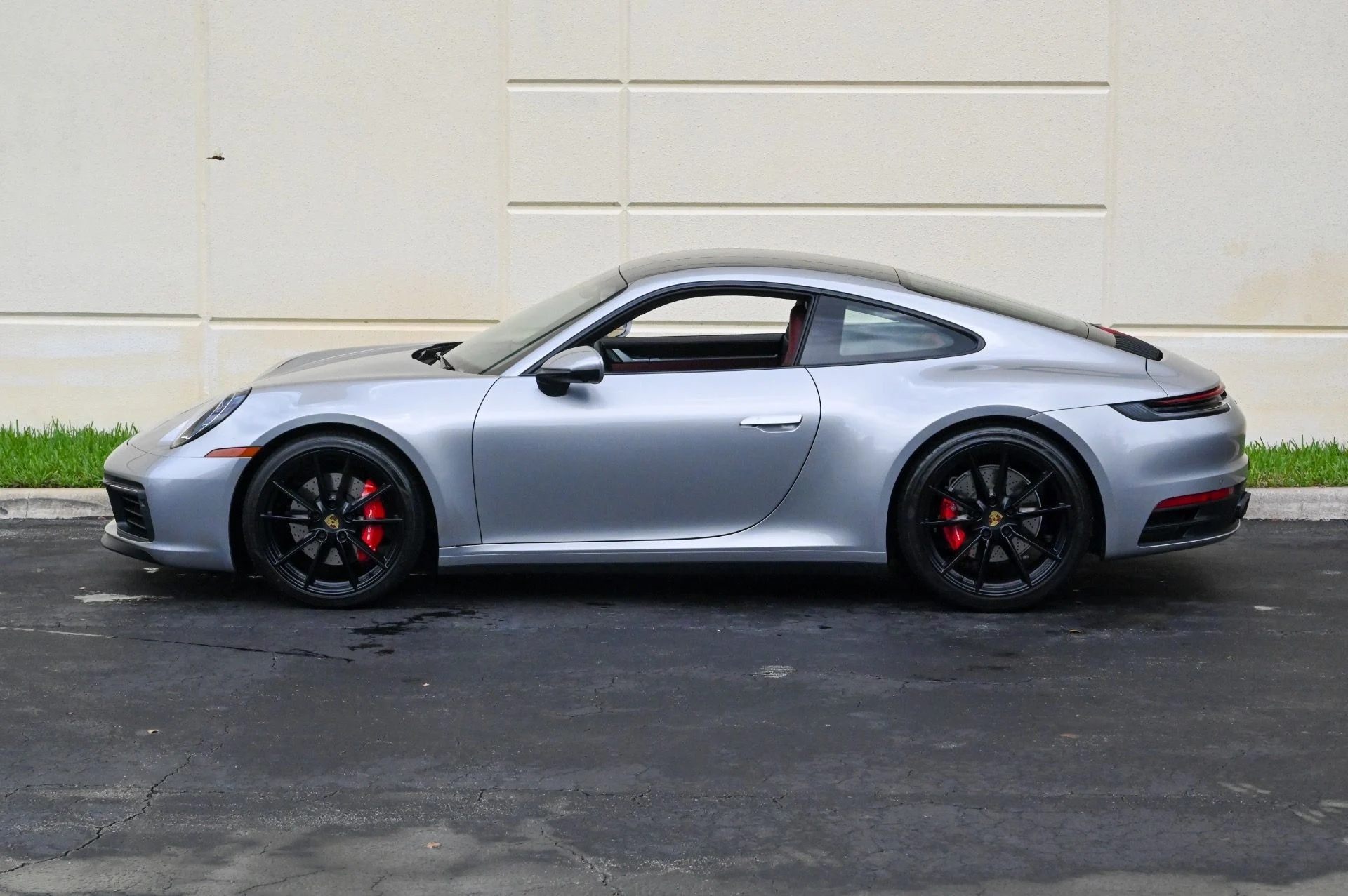 mph021_2802472848_Used_2021_Porsche_911_Carrera_S_1754403890_0bd234ce07
