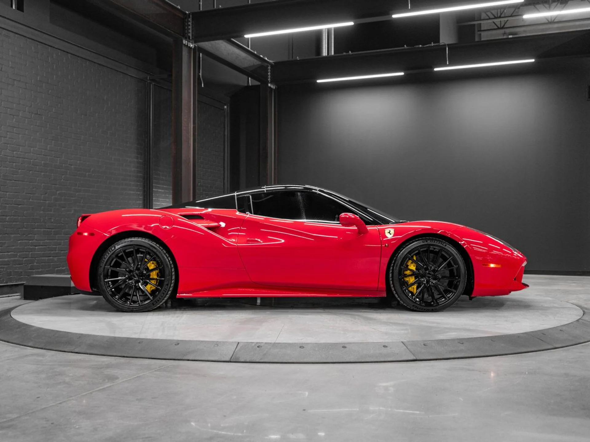 mph021_2813490371_ferrari_488_spider_2018_309e29c8c1